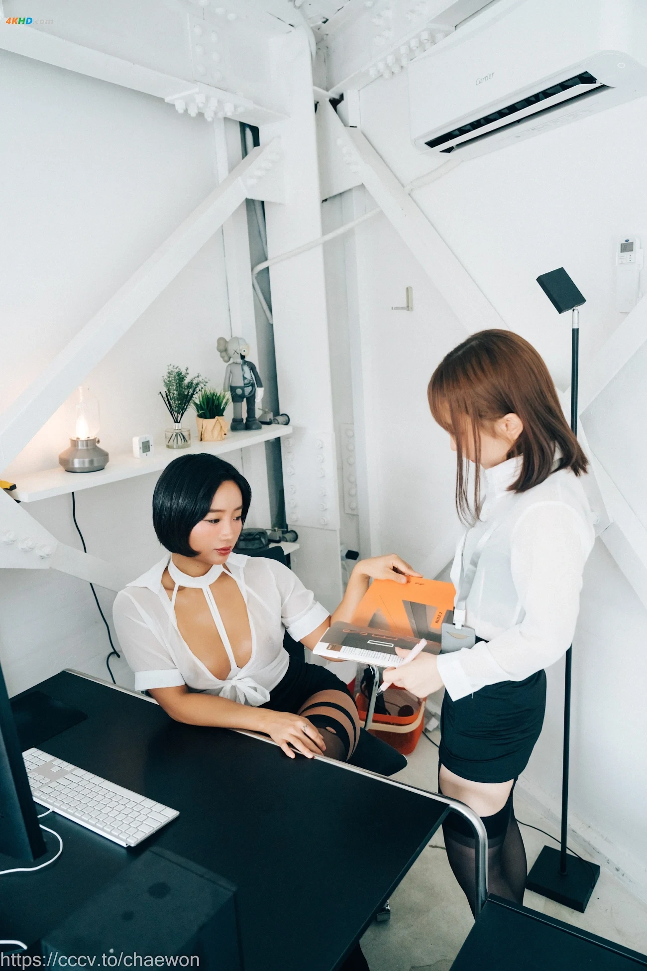 [Loozy] Booty Queen x Yeri - Office Masters — photo 4