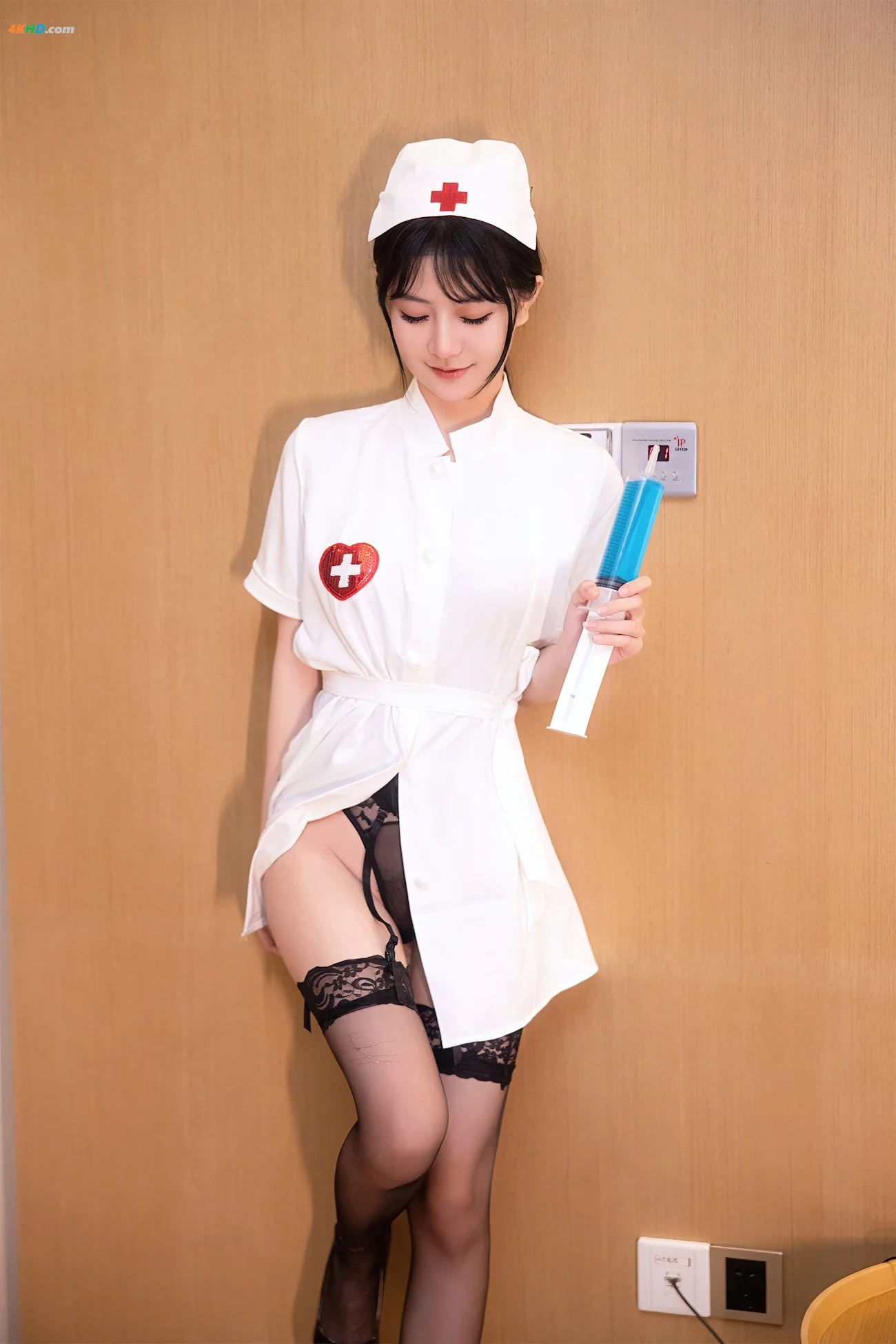 XieXiaoEn(YouYou) - BaiSeHuShi — photo 3
