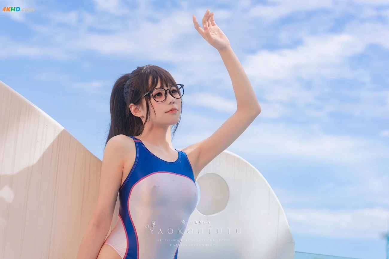 NianNianTuanZiTu - BaYueDingYue[ZhuJiangDeJiaQi]& So Crazy — photo 4