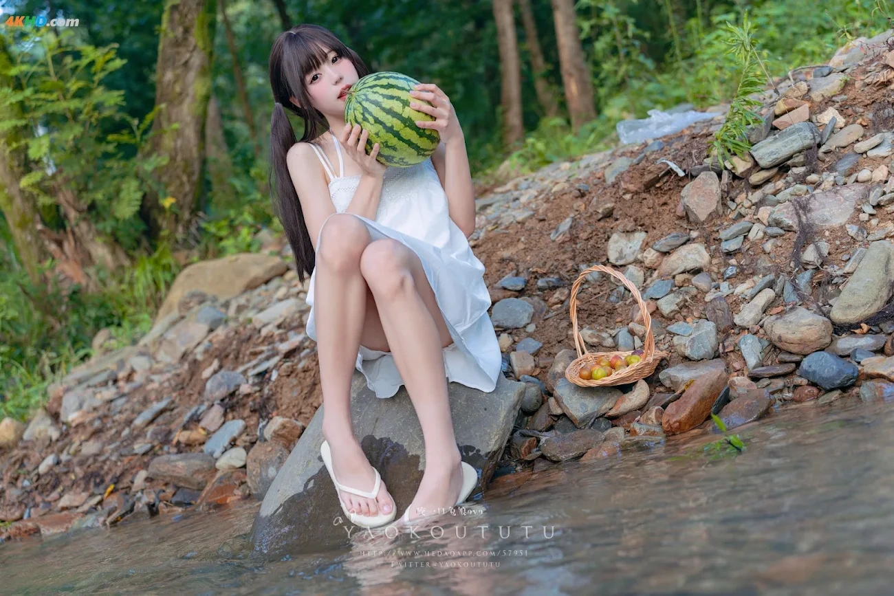 NianNianTuanZiTu(YaoYiKouTuNiang)- BaYueDingYue[SuXiZhiXia]& LianAiXunHuan — photo 9