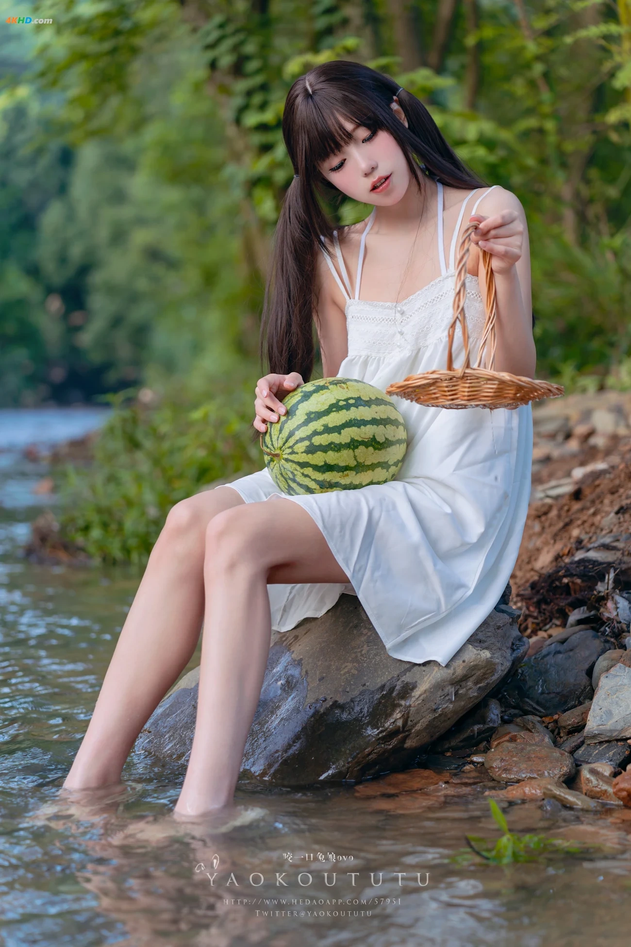 NianNianTuanZiTu(YaoYiKouTuNiang)- BaYueDingYue[SuXiZhiXia]& LianAiXunHuan — photo 11