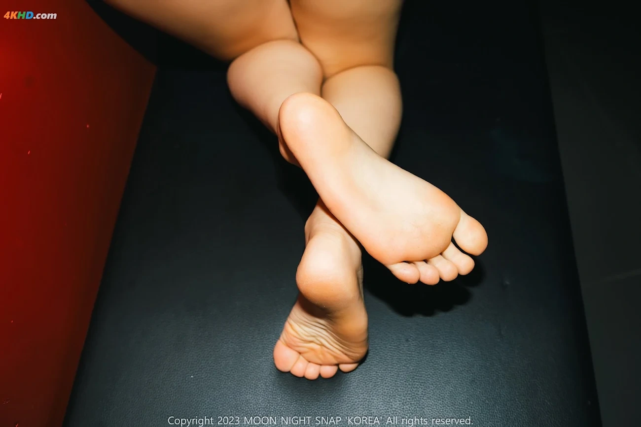 Moon Night Snap - Jucy (JyuSi) Vol.404 - Capturing the Little Devil — photo 29