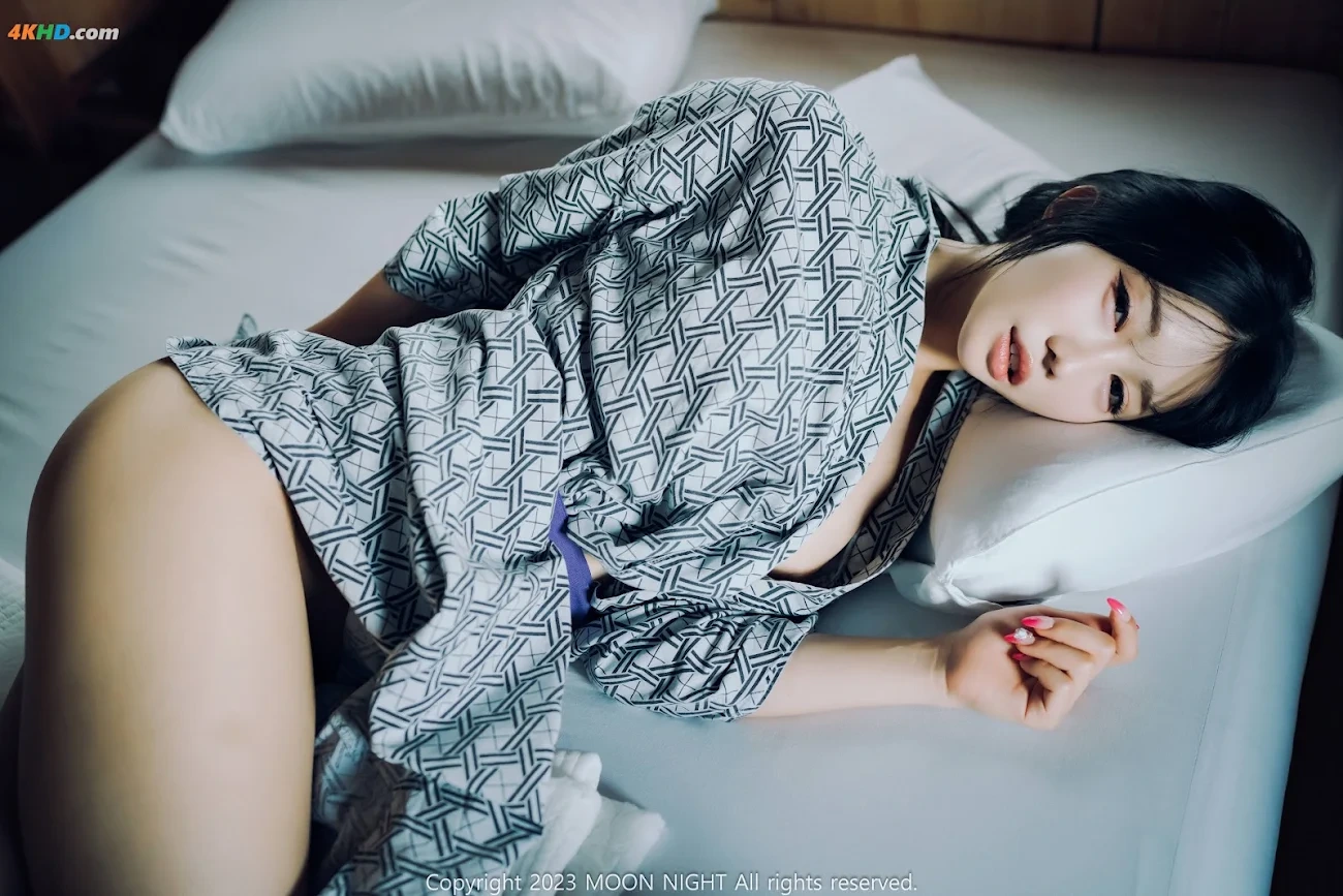 Moon Night Snap - Yunjin 'XingYun(HaengUn)' Digital photobook (ver.s+) — photo 11