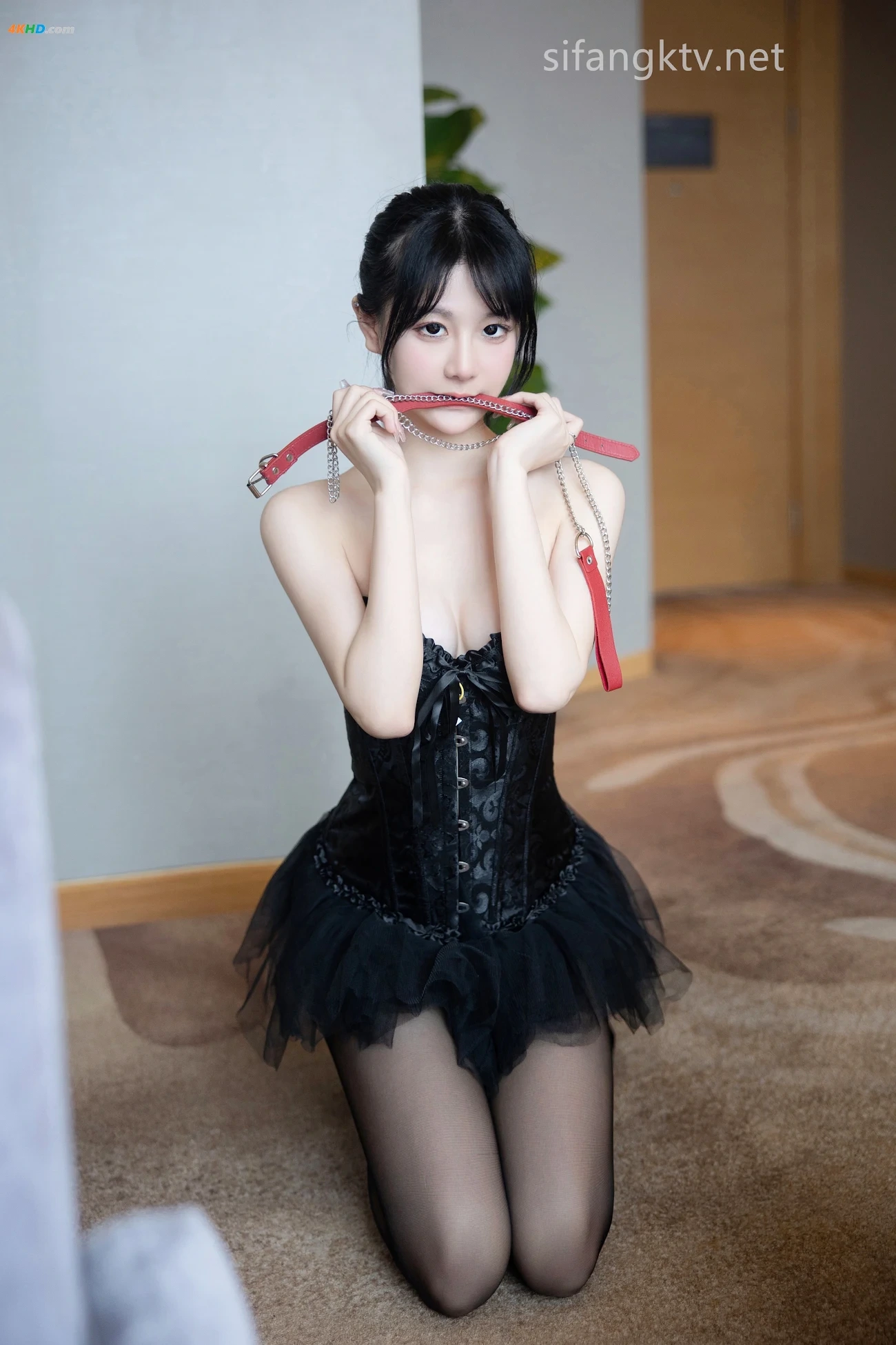 XiuRenWangXieXiaoEn - QingChunNenMoXingGanHeiSiLuJianLiQunGouLian — photo 9