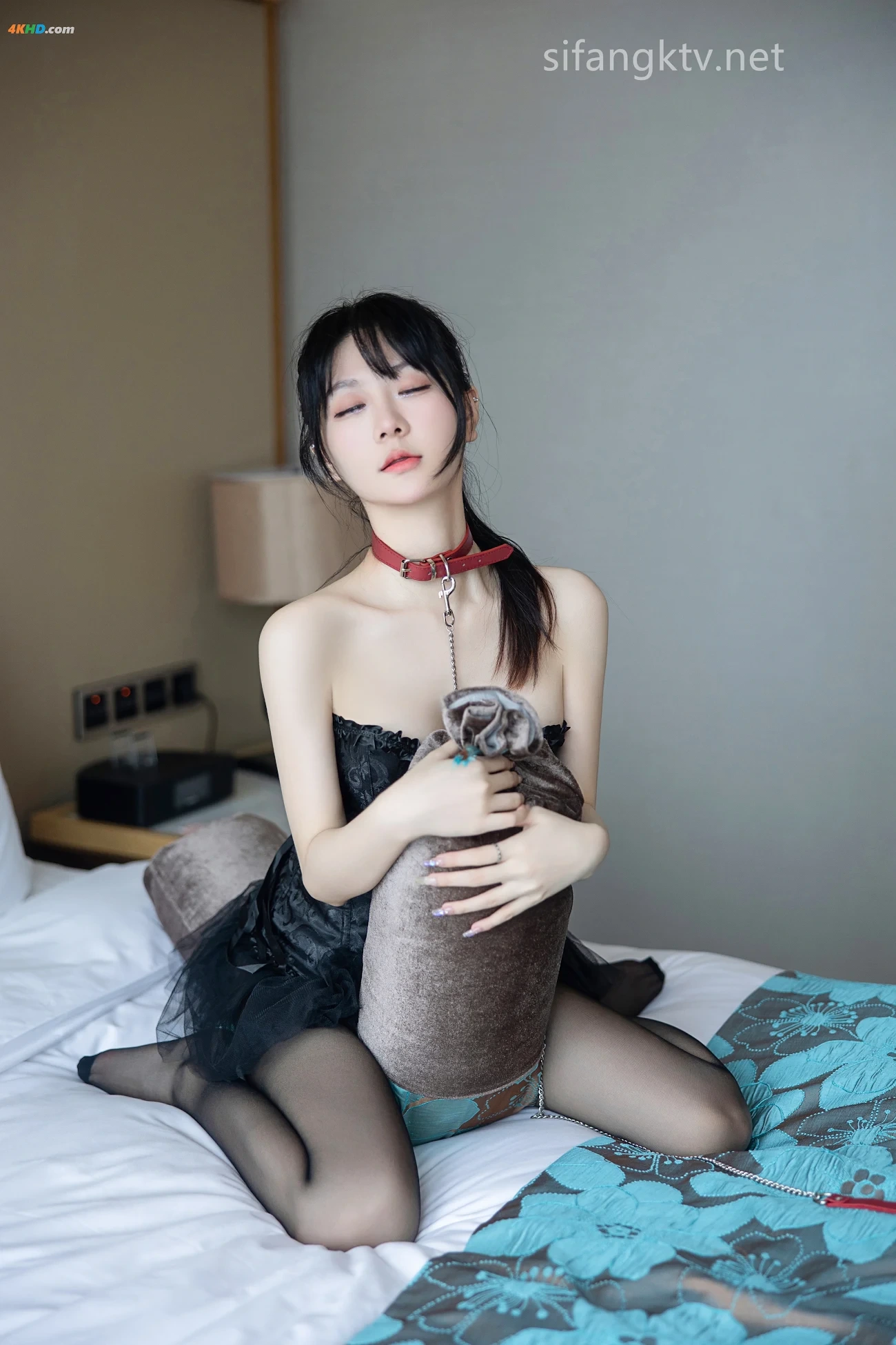 XiuRenWangXieXiaoEn - QingChunNenMoXingGanHeiSiLuJianLiQunGouLian — photo 65