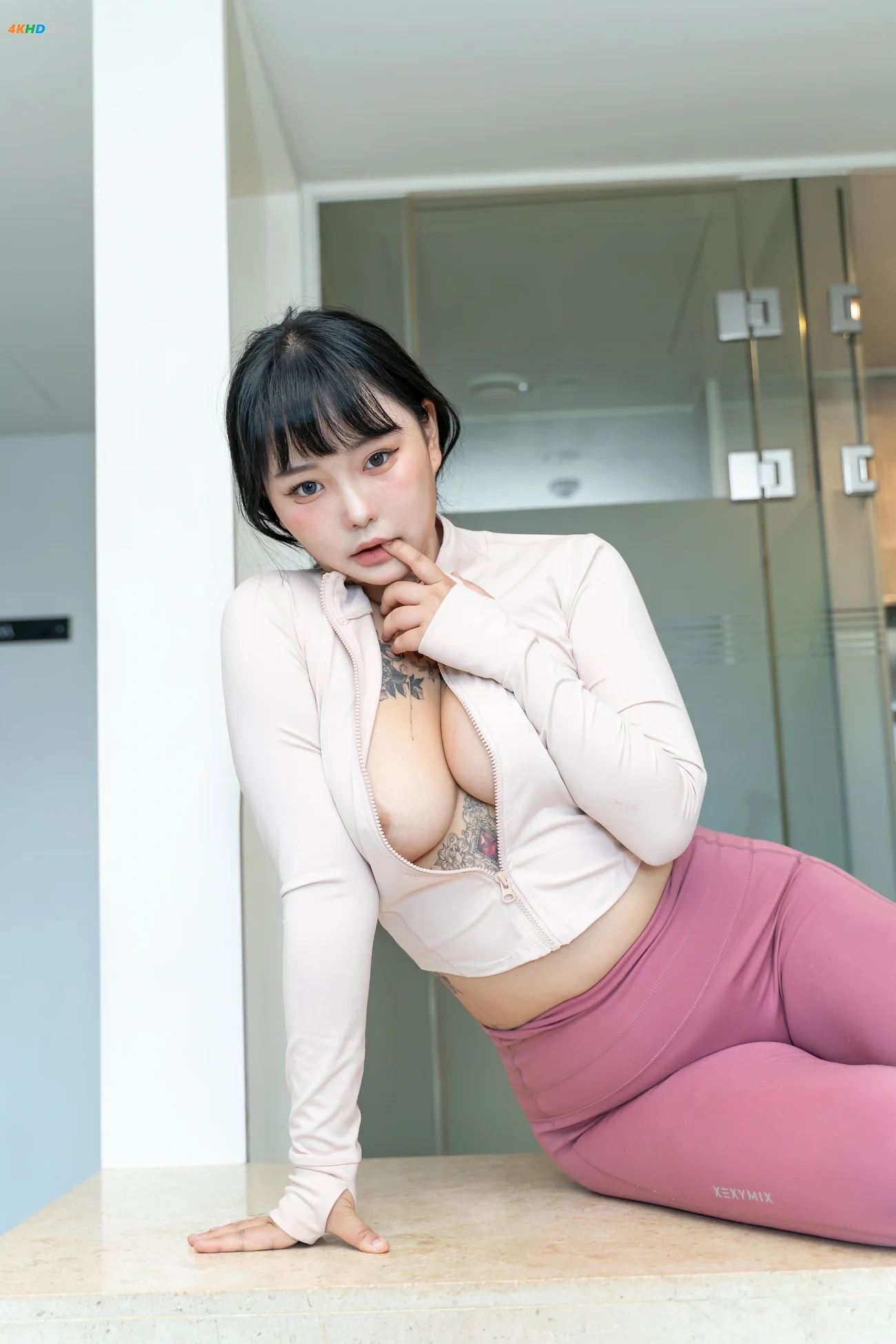 Boyeon (JeonBoYeon) - Nude Leggings — photo 22