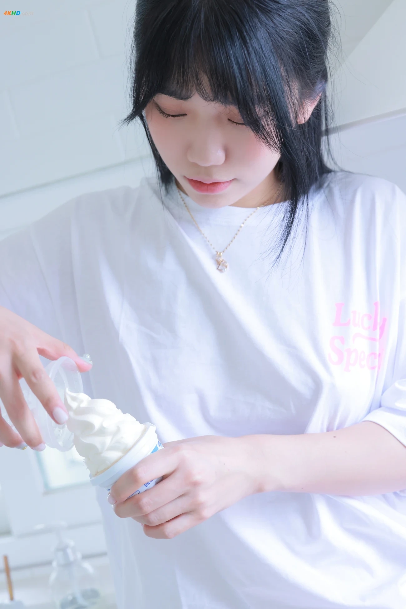 SWTB Vol.18 - part 01 CREAM YUI — photo 52