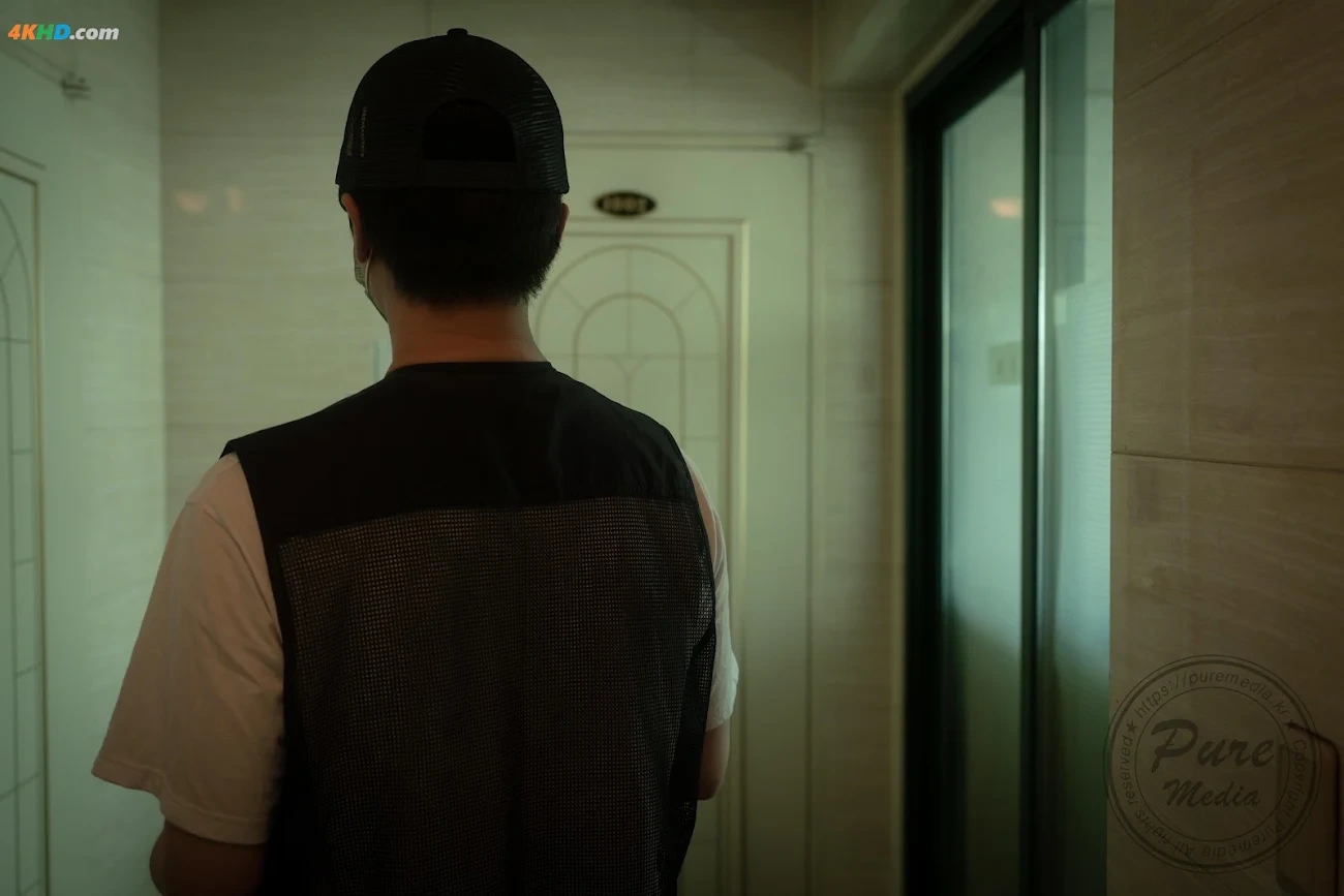 Pure Media Vol.249 yeha (YeHa) - part 01 Bad delivery guy and new wife — photo 56