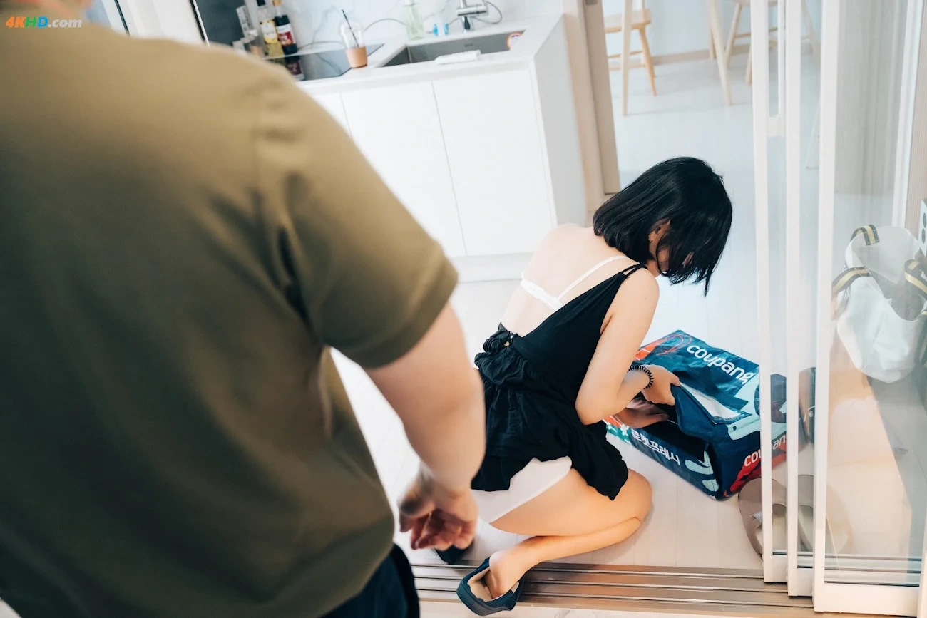 [Loozy] Zia (JiA) - With Delivery Man — photo 21