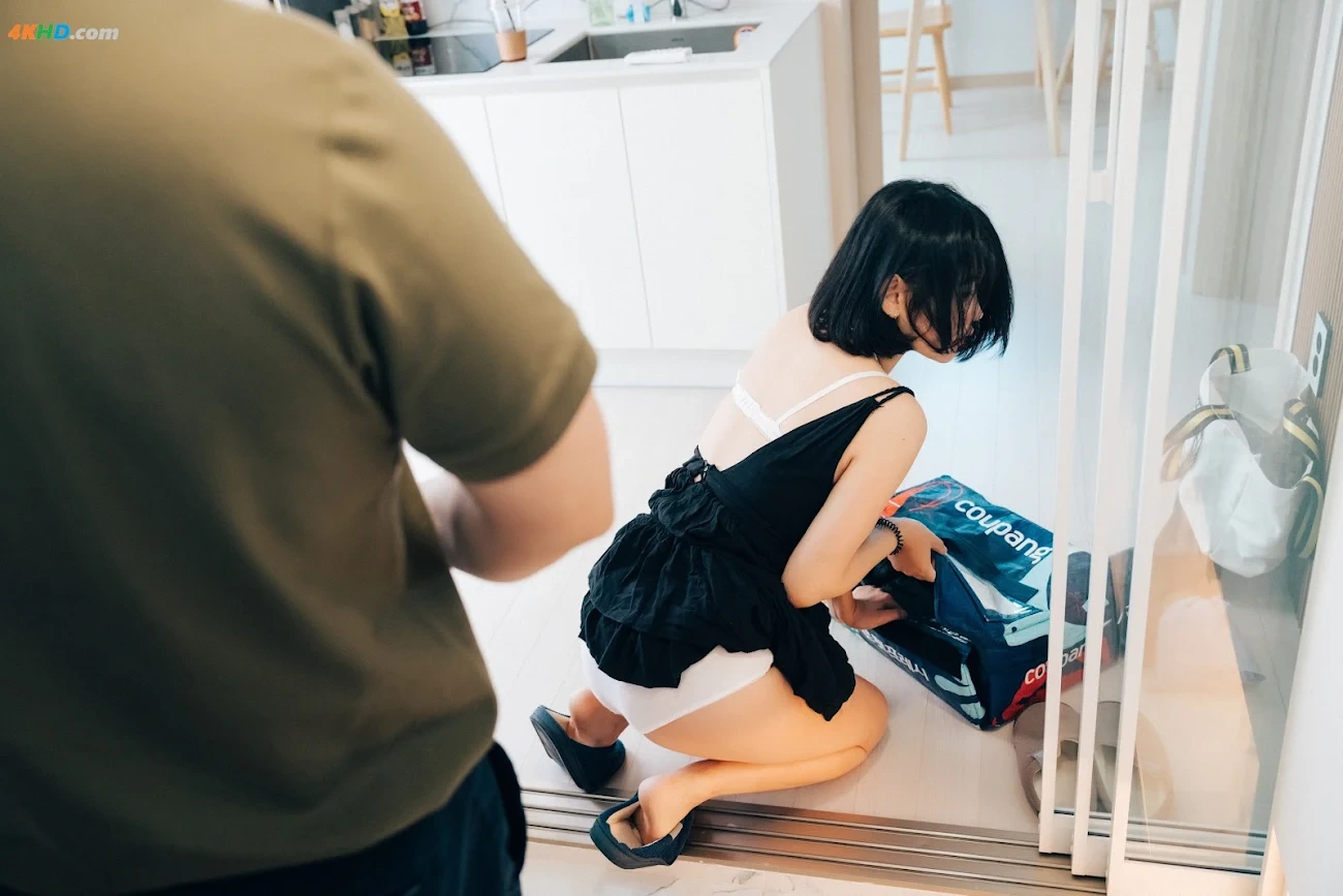 [Loozy] Zia (JiA) - With Delivery Man — photo 22