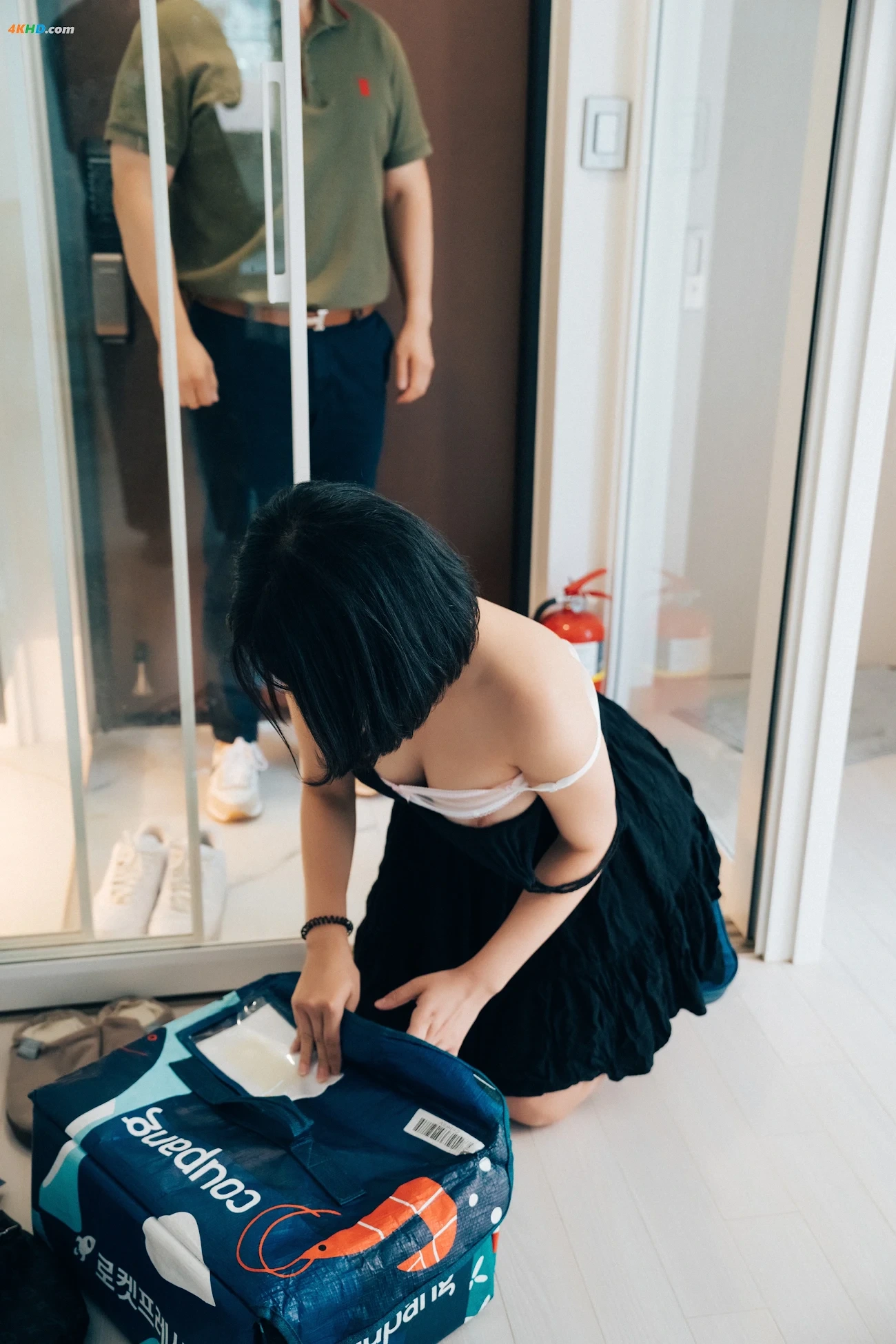 [Loozy] Zia (JiA) - With Delivery Man — photo 102