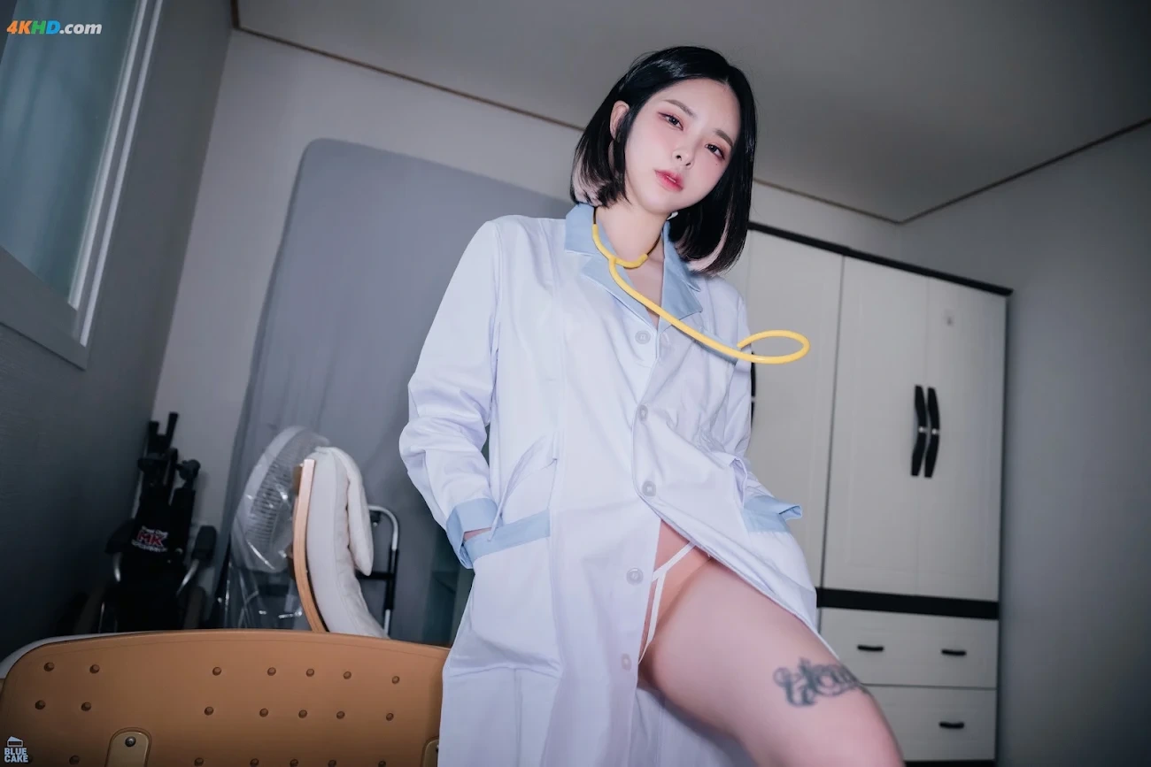Hikari Vol.04 BAD DOCTOR Succubus RED — photo 2