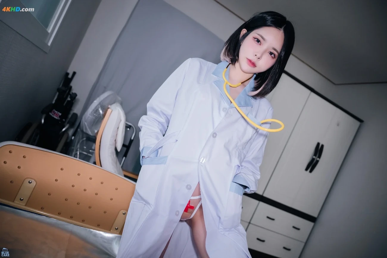 Hikari Vol.04 BAD DOCTOR Succubus RED — photo 3