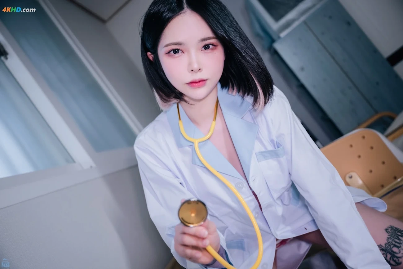 Hikari Vol.04 BAD DOCTOR Succubus RED — photo 9