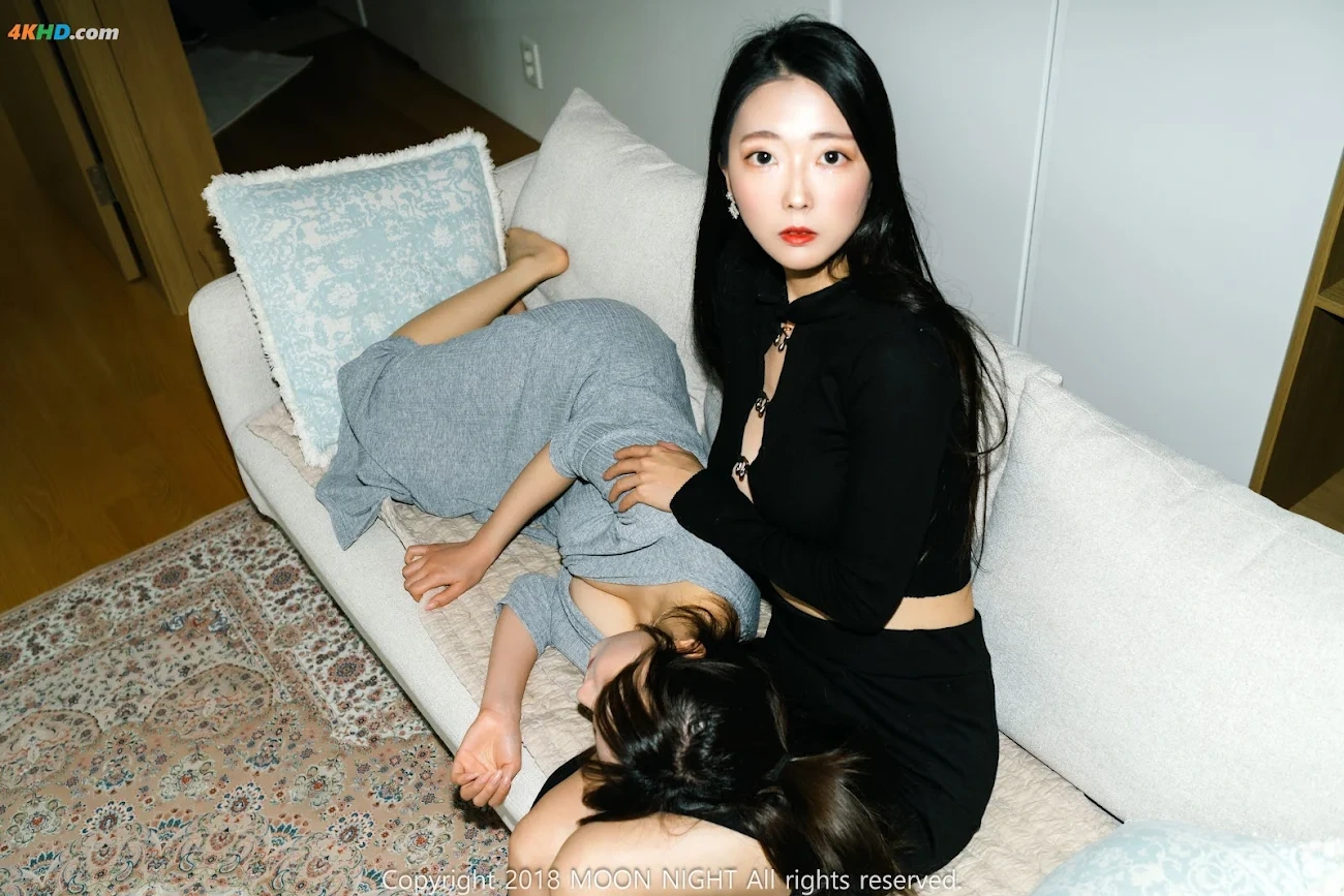 Moon Night Snap - Jucy (JyuSi) x Mona (MoNa) 'Loveholic vol 2' Twin Digital photobook (ver.s+) — photo 10