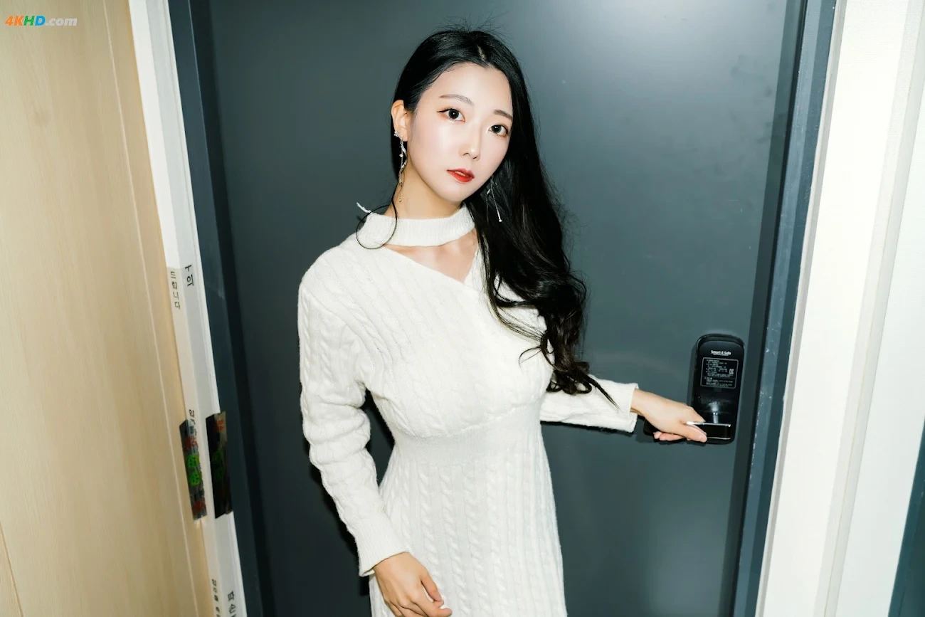 Moon Night Snap - Mona (MoNa) - in the room — photo 2