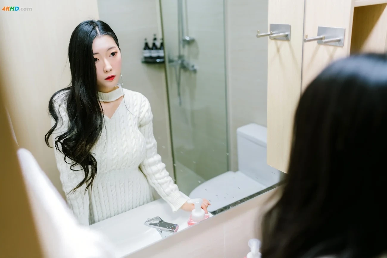 Moon Night Snap - Mona (MoNa) - in the room — photo 4