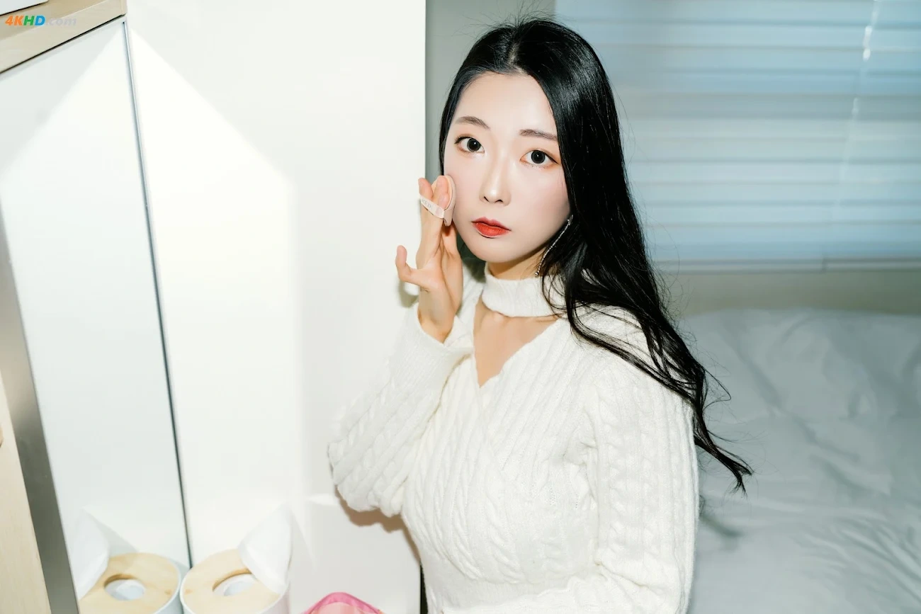 Moon Night Snap - Mona (MoNa) - in the room — photo 10