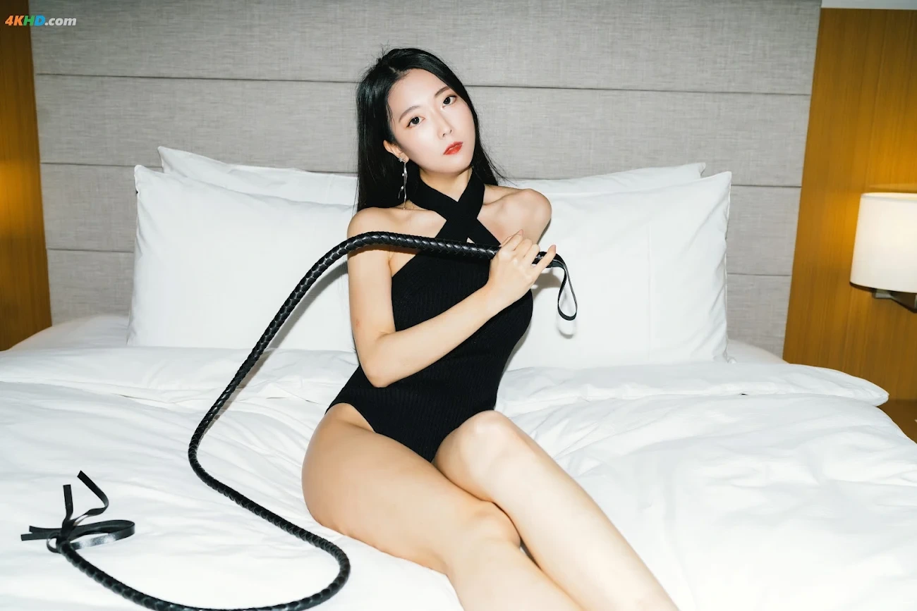 Moon Night Snap - Mona (MoNa) - BITCH — photo 7