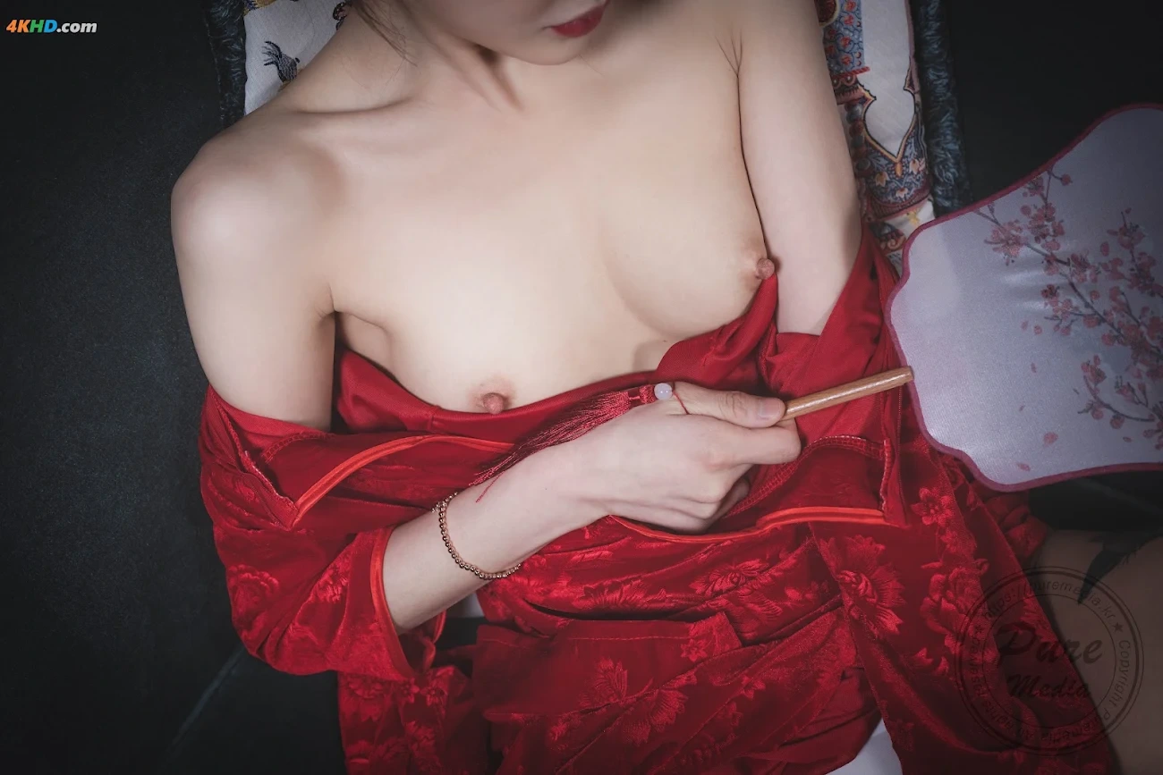 [PureMedia] VOL227 Romi - Xxx Assassin In The Boudoir — photo 35