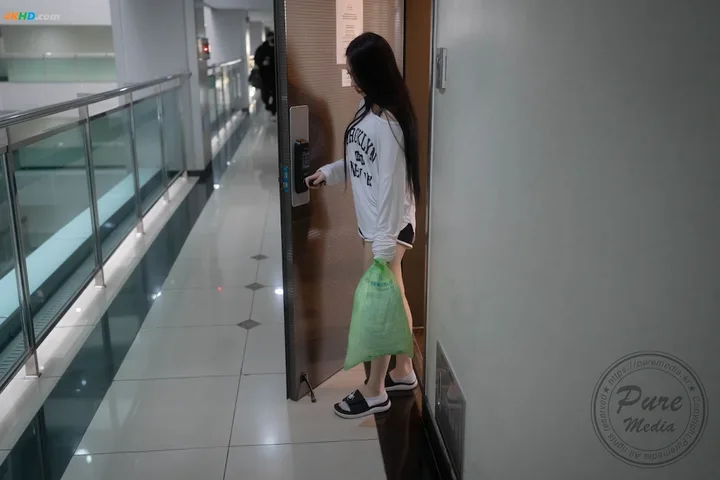 Pure Media Vol.231 Yeon Hwa (YeonHwa) - Visit The Girl Next Door