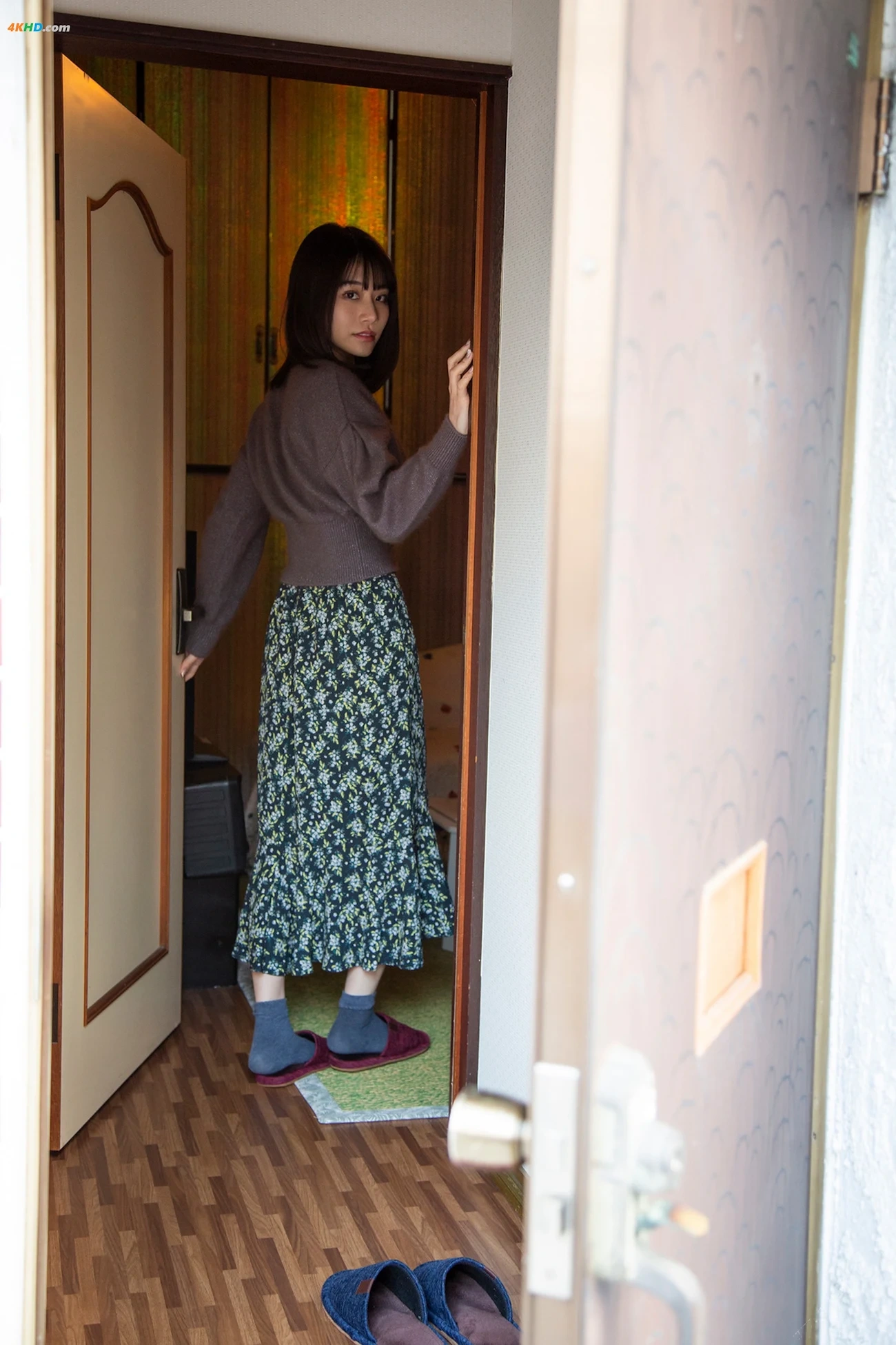 Saika (HeBeiCaiHua) - Retro Love Hotel — photo 6