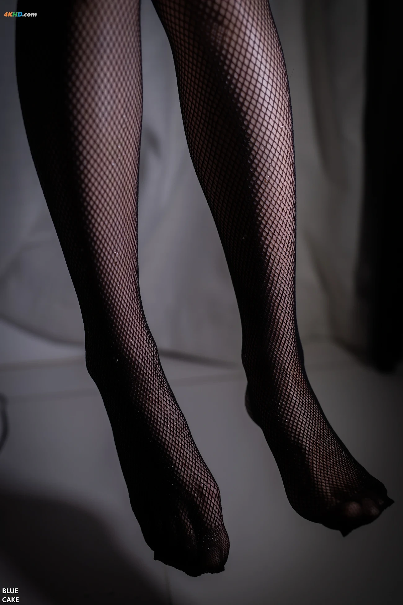 Ahrin - White & Black Bunny — photo 24