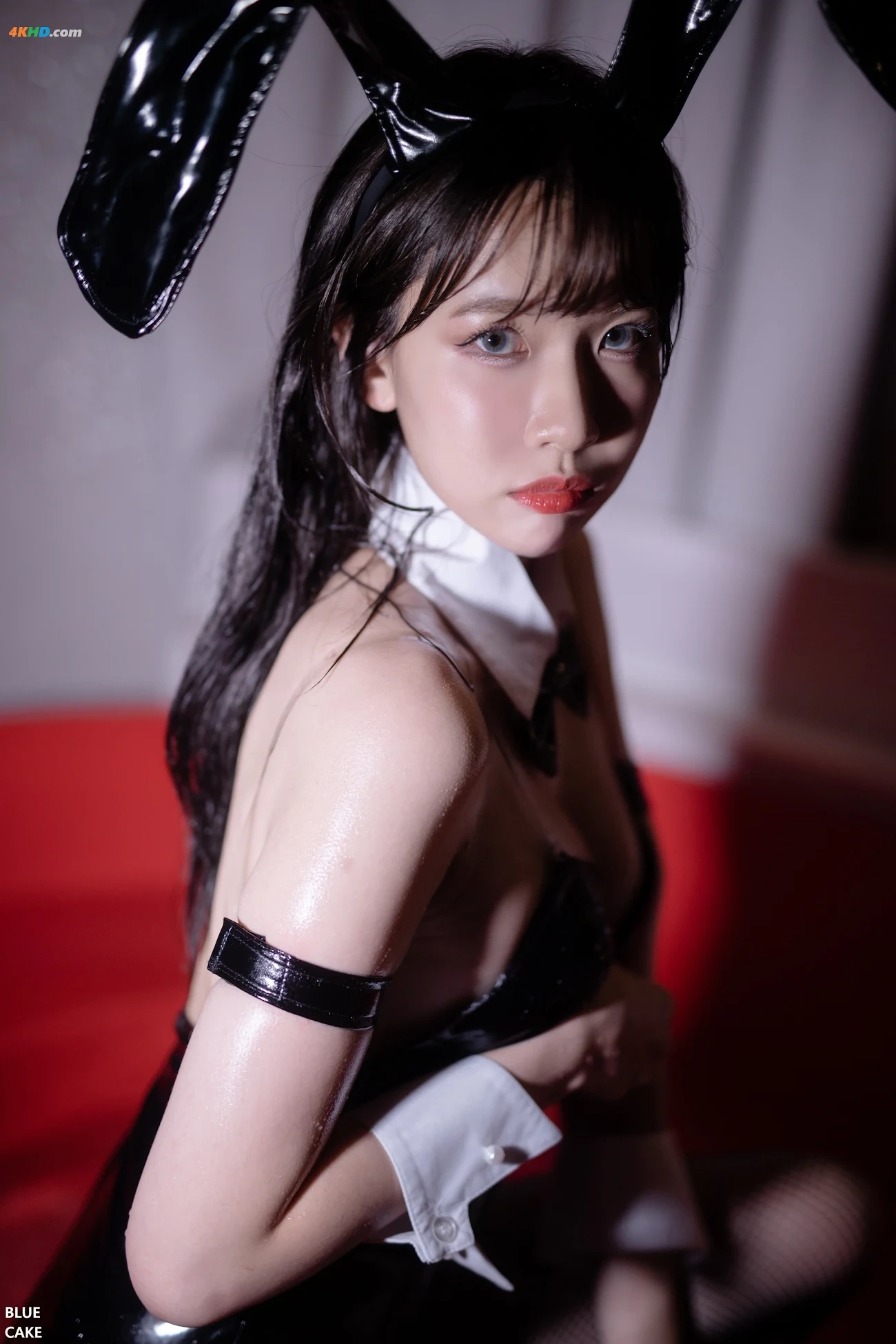 Ahrin - White & Black Bunny — photo 107