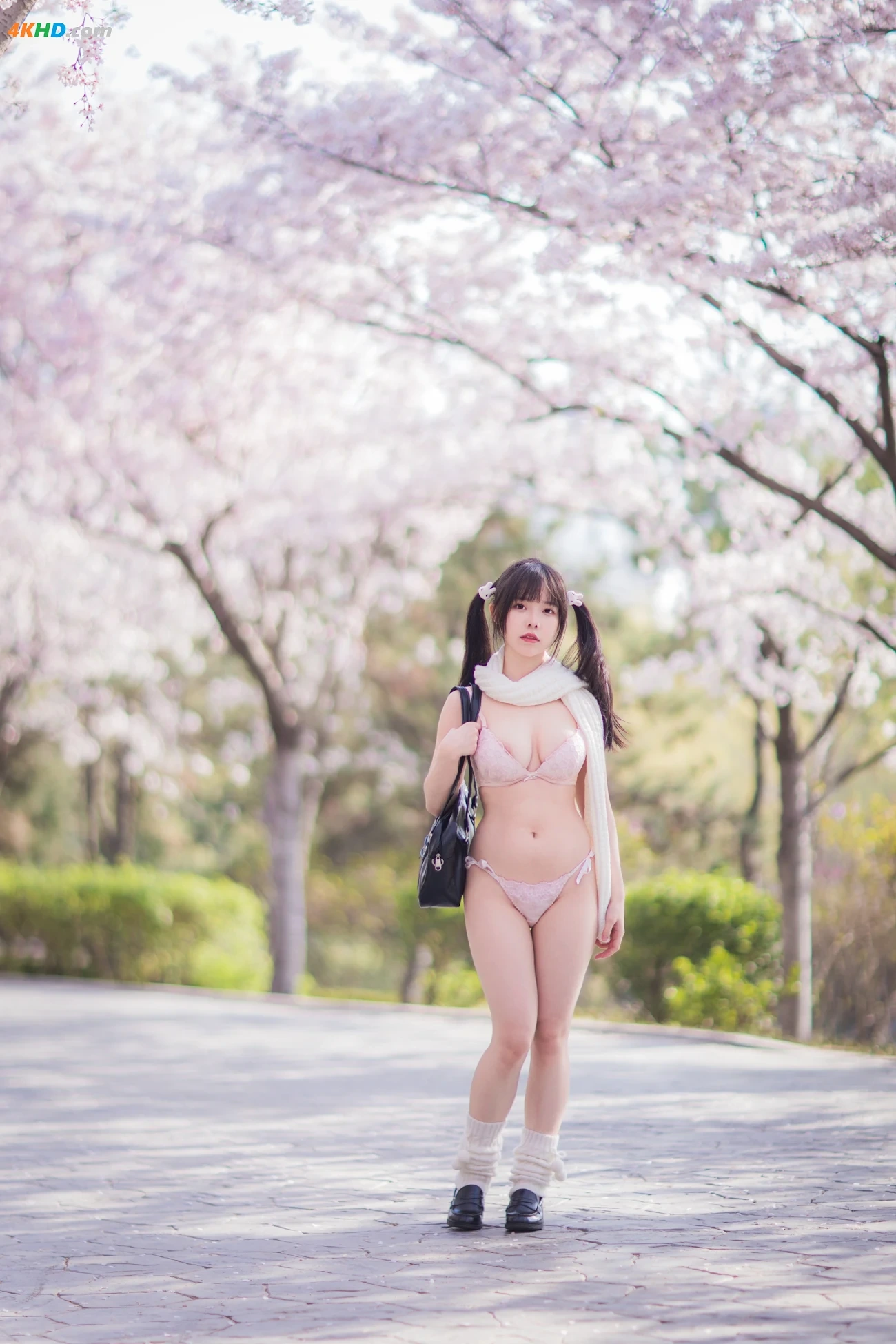 LiuWeiDiHuangJiang - YingHuaNuYou(236MB)(53photos) — photo 6