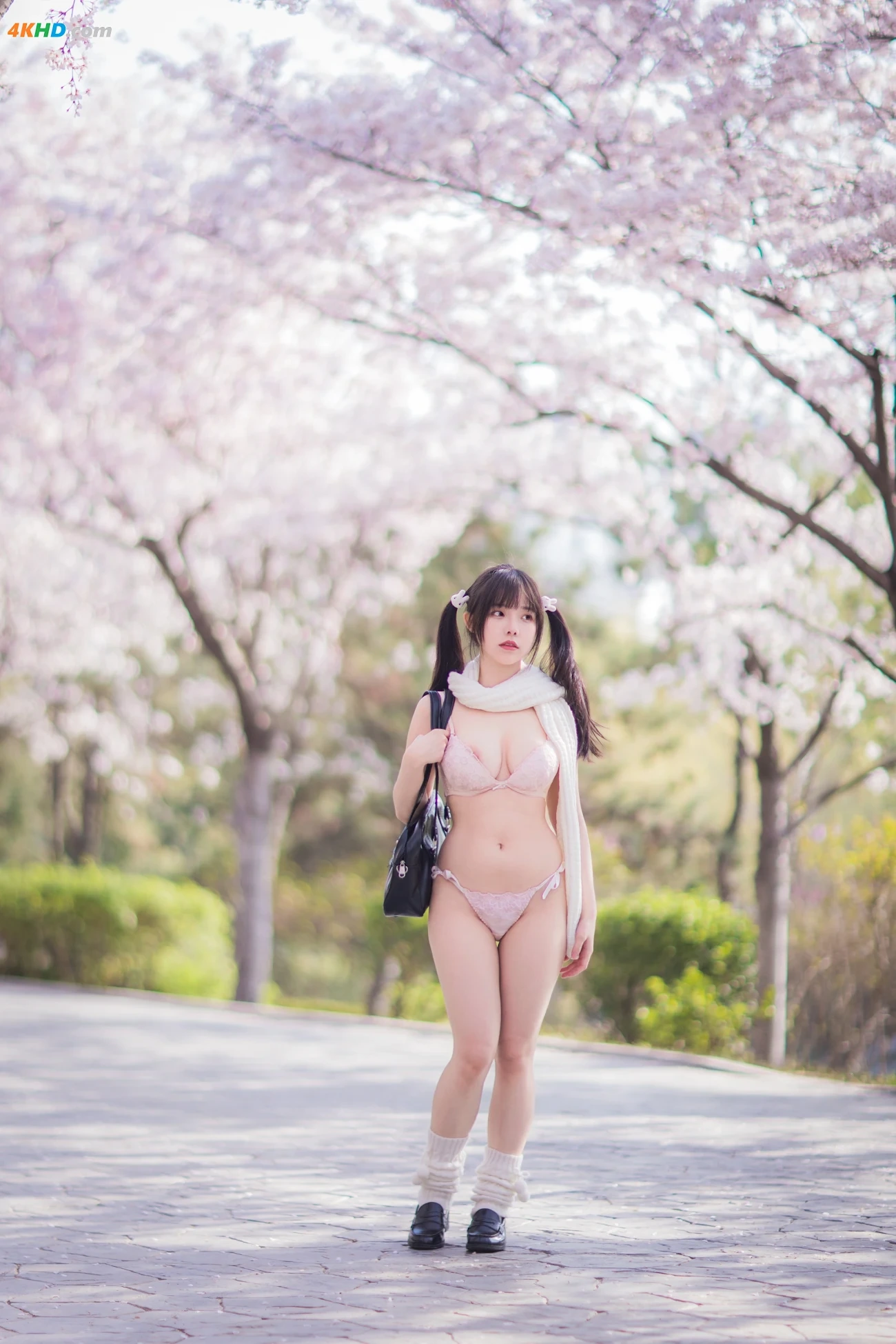 LiuWeiDiHuangJiang - YingHuaNuYou(236MB)(53photos) — photo 7