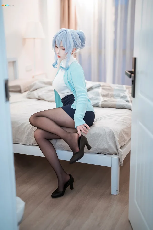 LiangLiangZirioko - XueNu(428MB)(49photos)