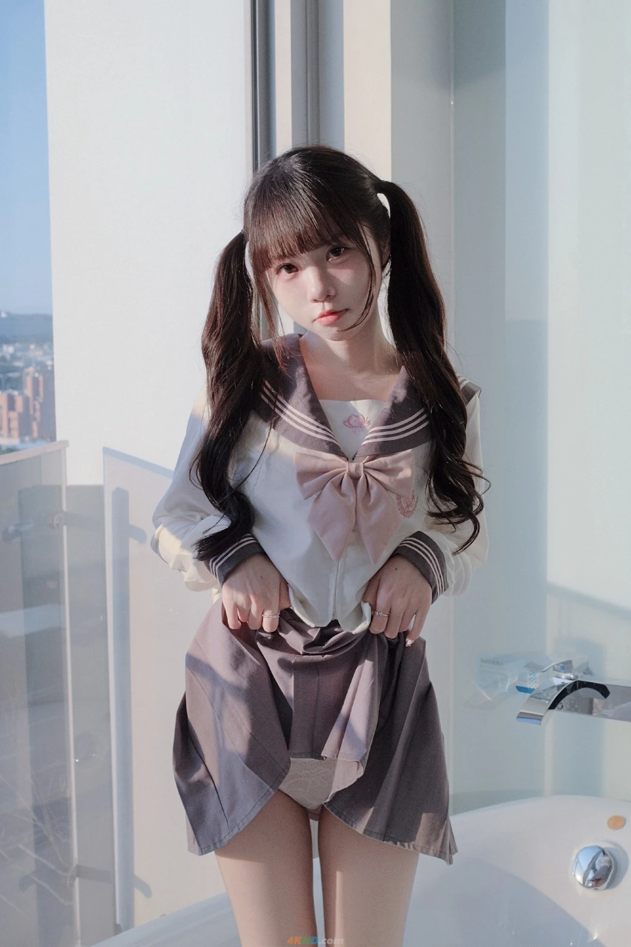 KeKeXiaoBaiTu FangKeHouDeSiRenShiJian — photo 1