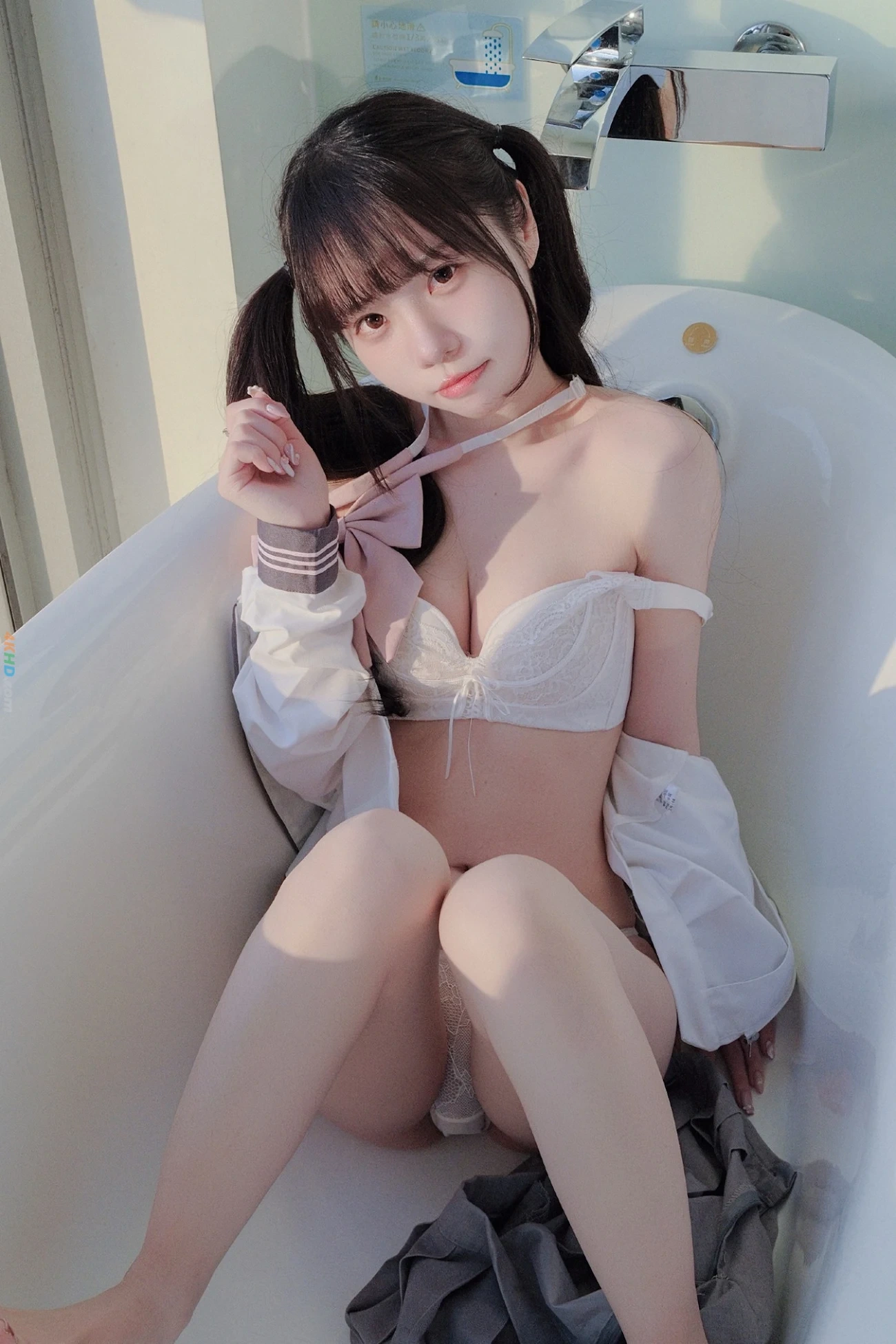 KeKeXiaoBaiTu FangKeHouDeSiRenShiJian — photo 23