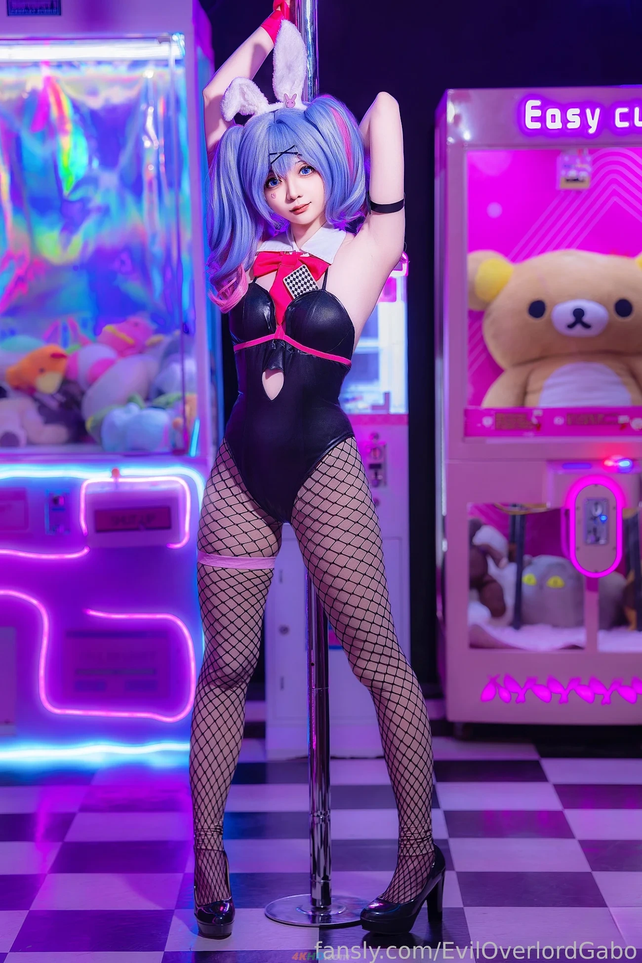 Evil Overlord Gabo - Rabbit Hole Miku — photo 1