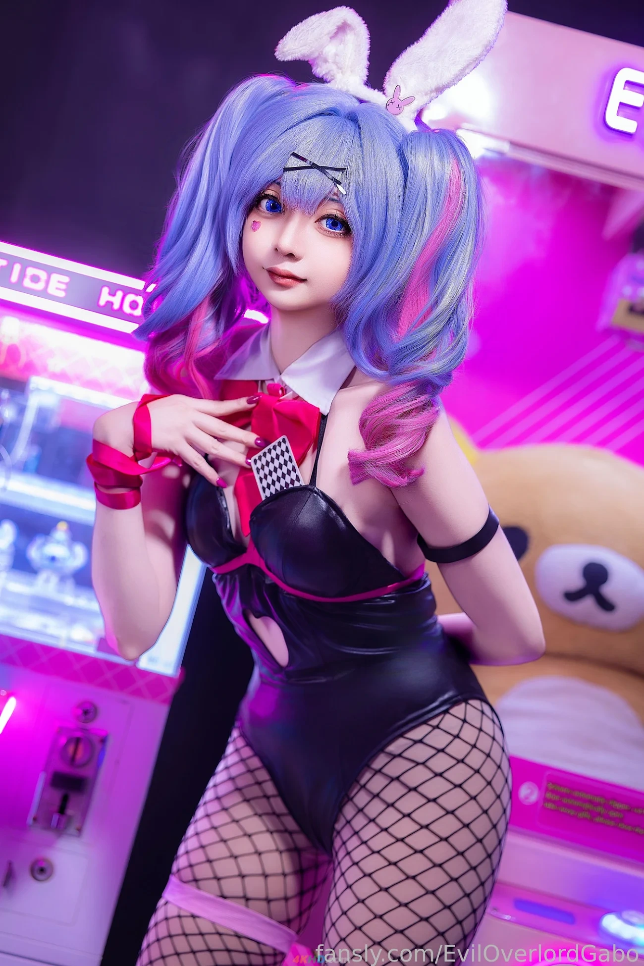 Evil Overlord Gabo - Rabbit Hole Miku — photo 6
