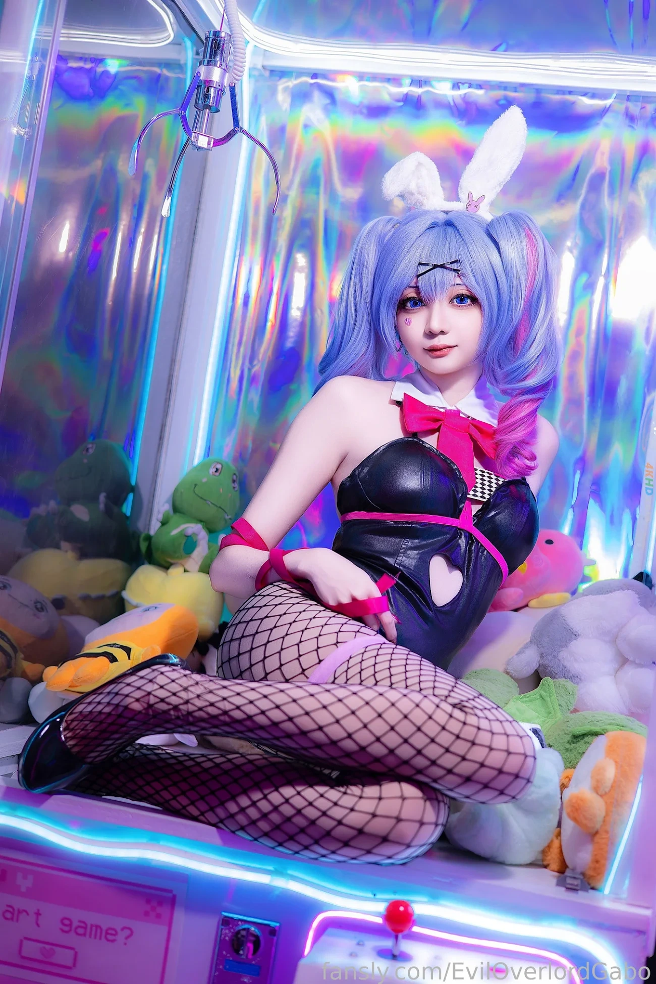 Evil Overlord Gabo - Rabbit Hole Miku — photo 14