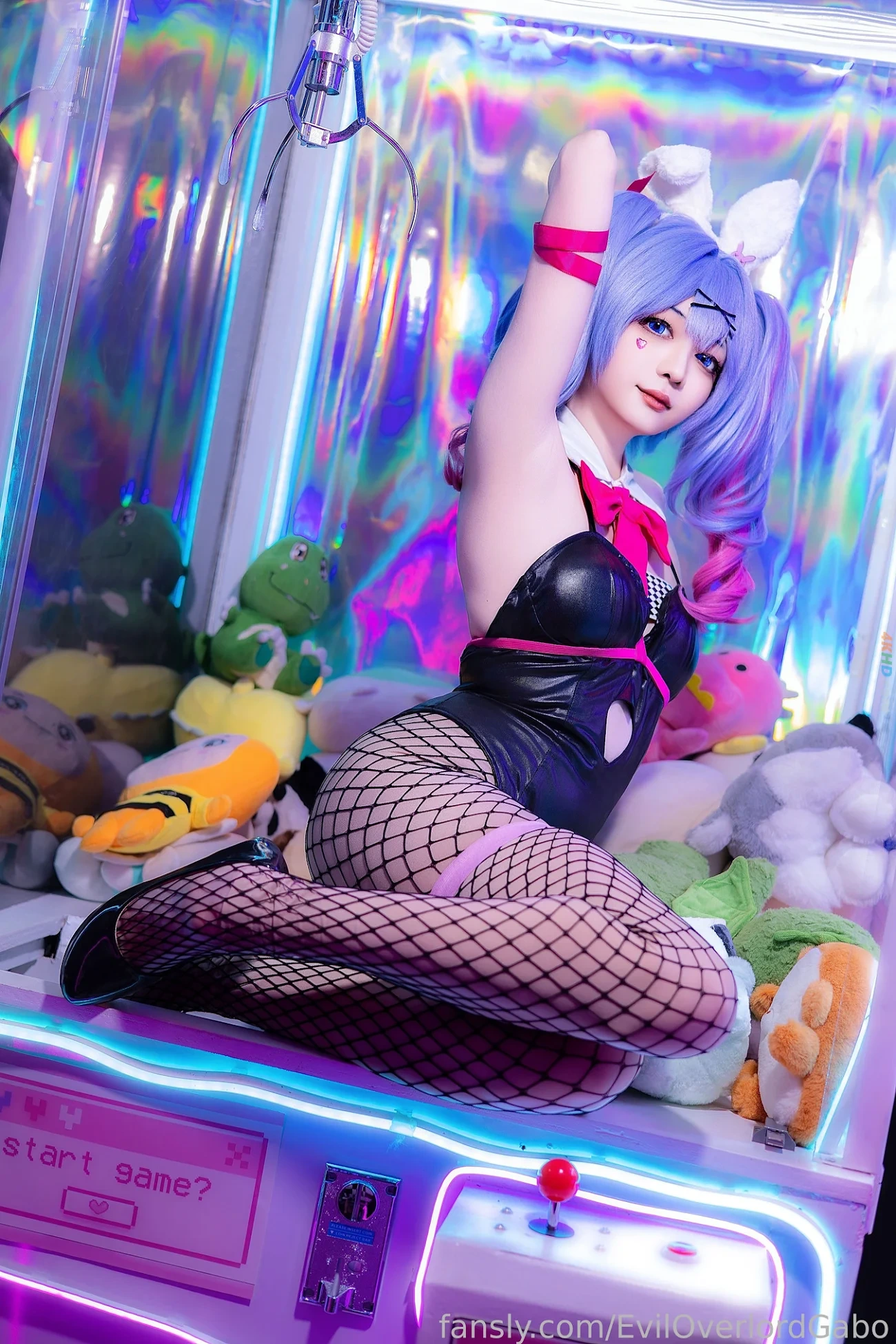 Evil Overlord Gabo - Rabbit Hole Miku — photo 16