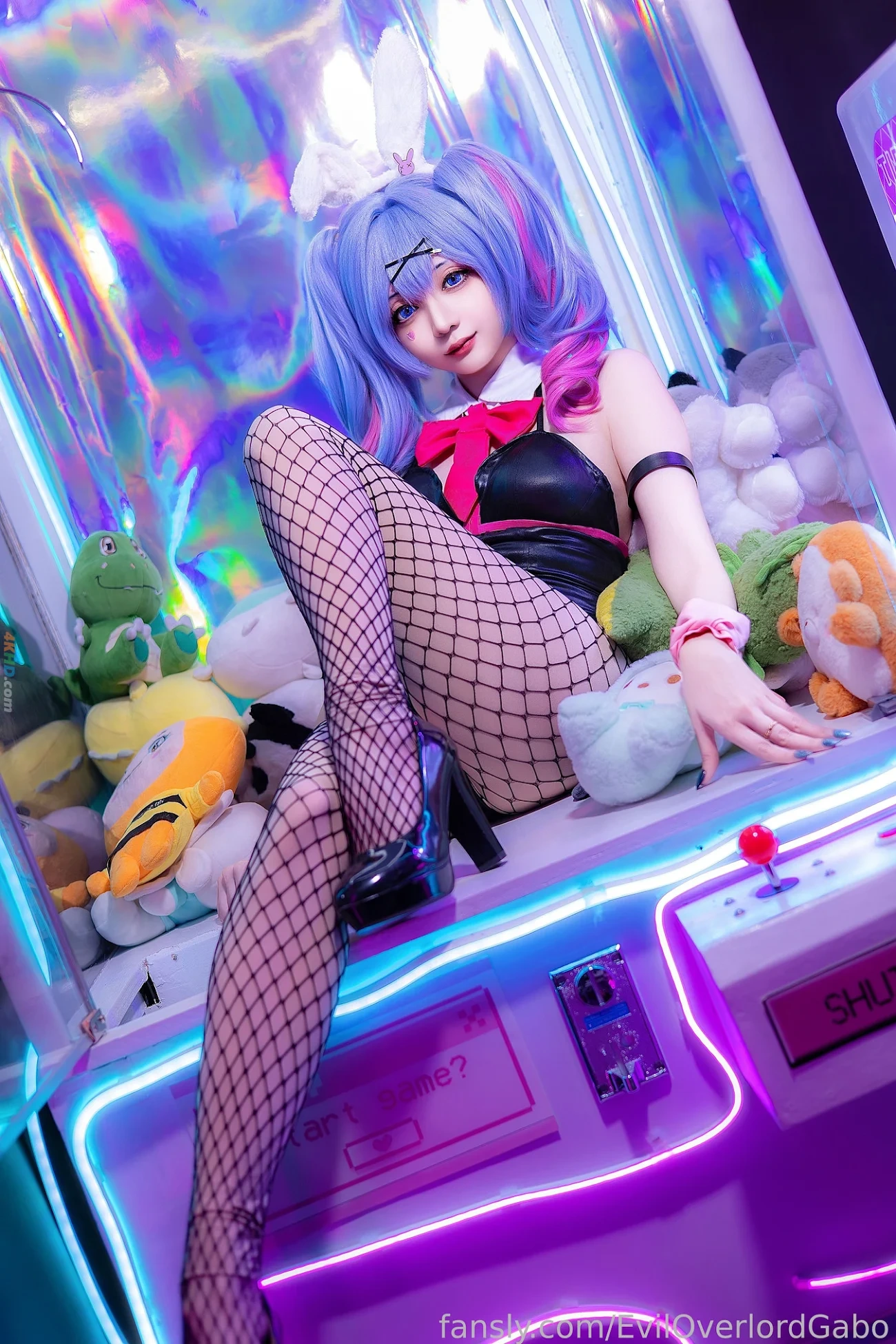 Evil Overlord Gabo - Rabbit Hole Miku — photo 19