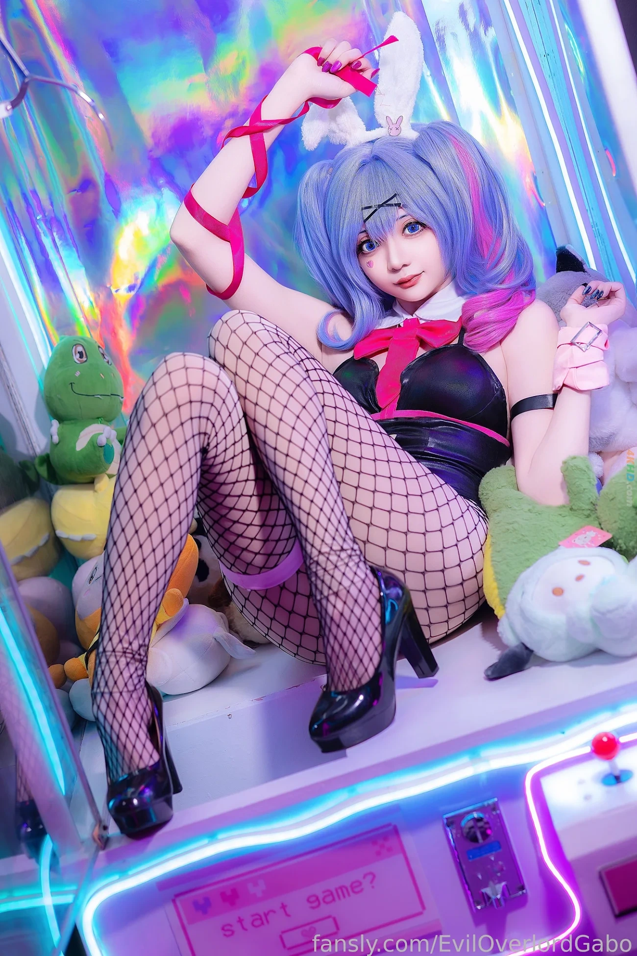 Evil Overlord Gabo - Rabbit Hole Miku — photo 23