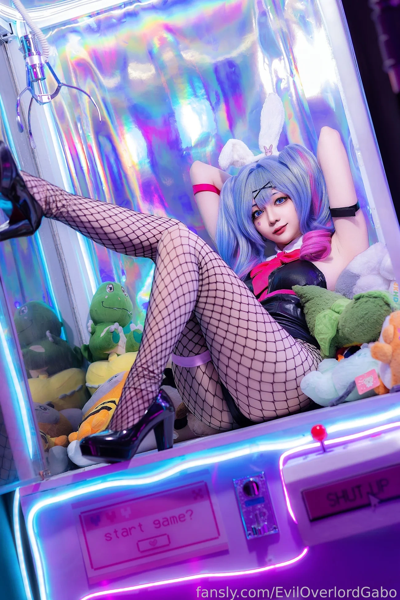 Evil Overlord Gabo - Rabbit Hole Miku — photo 24