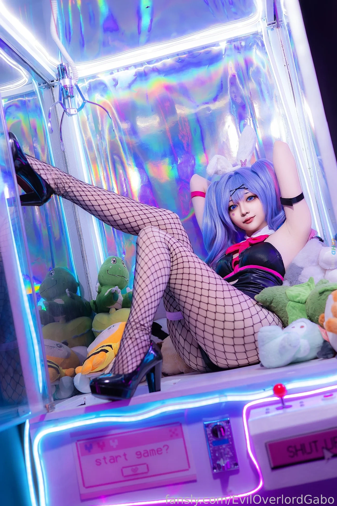 Evil Overlord Gabo - Rabbit Hole Miku — photo 25
