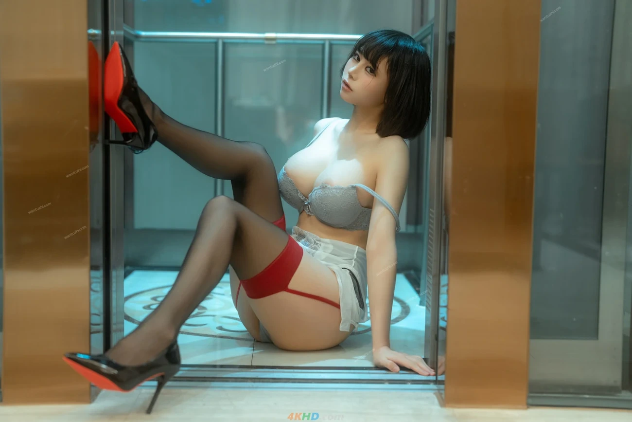 TieShouJiaoShou BaoBao DianTiJianDeJieDaiYuan — photo 34