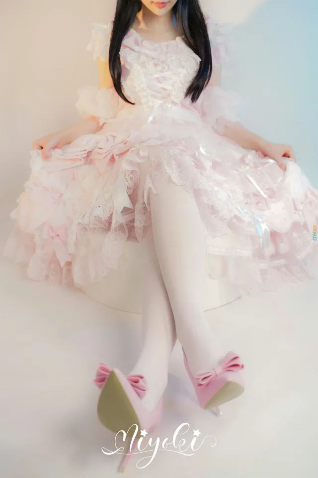 LingMuMeiXiao(Misaki Suzuki) ZheMeKeAiJiShiShiBianTaiYeMeiGuanXiBa