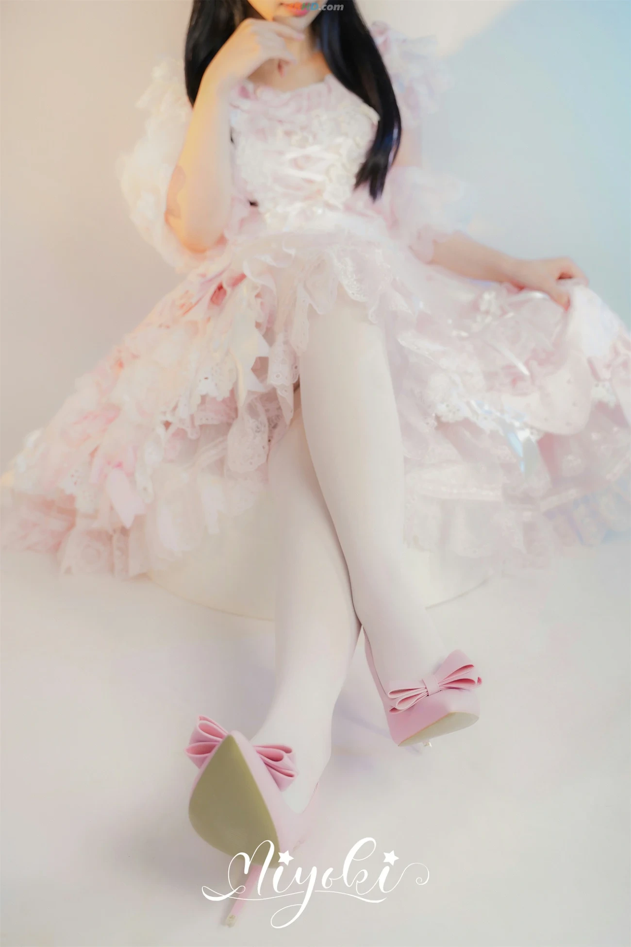 LingMuMeiXiao(Misaki Suzuki) ZheMeKeAiJiShiShiBianTaiYeMeiGuanXiBa — photo 2