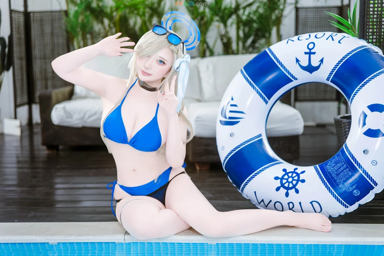 [Shooting Star's (Saku)] - A Secret Date by the Pool — photo 99