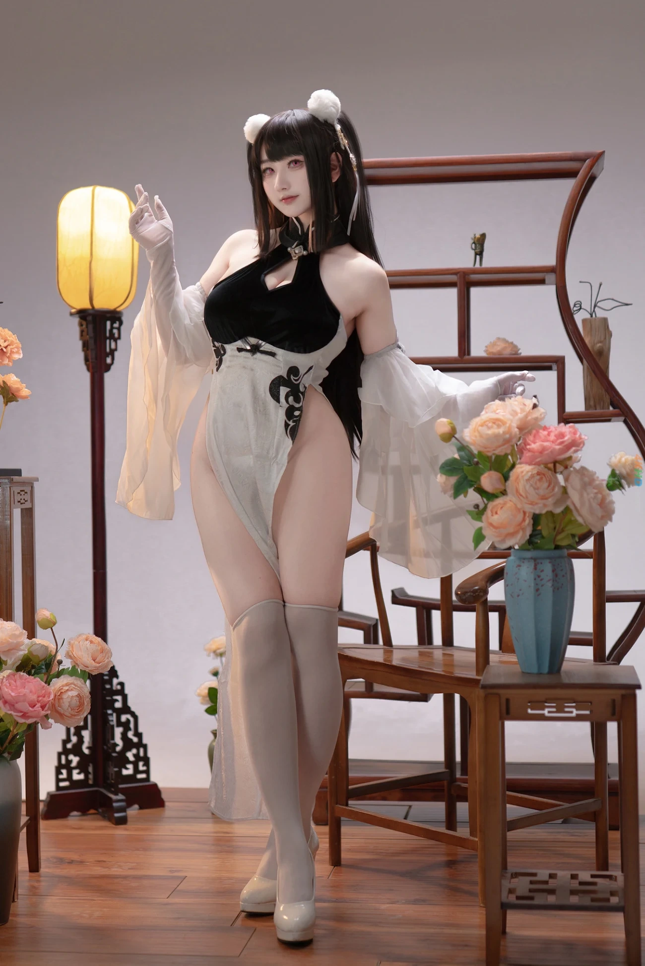 Cosplayers Full Body — photo 6