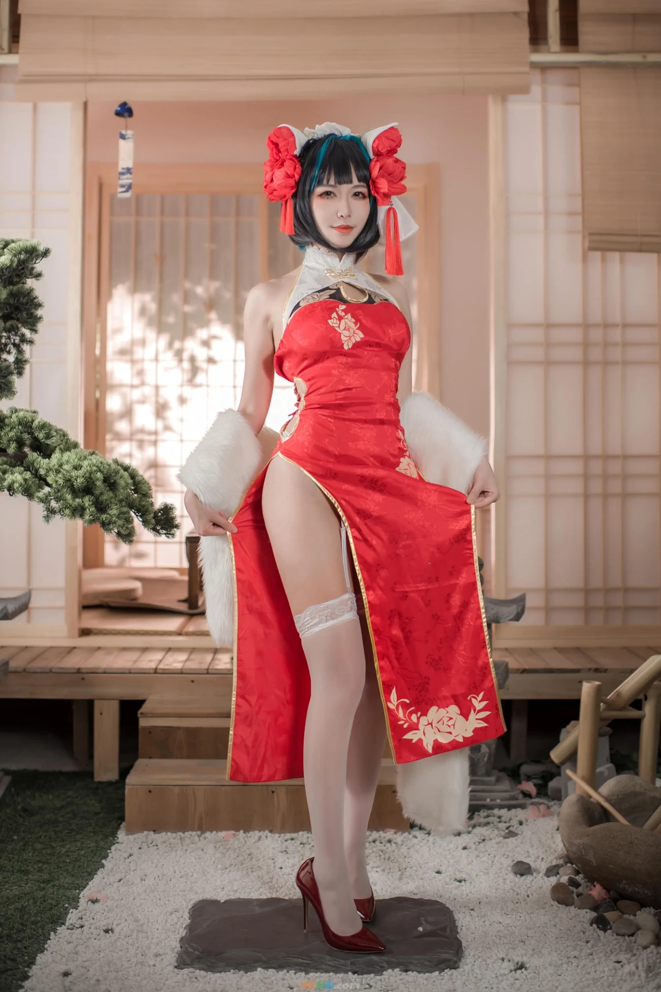 YuanShaXiMiaoMiaoMiao ChaiJunHongSeQiPao — photo 3