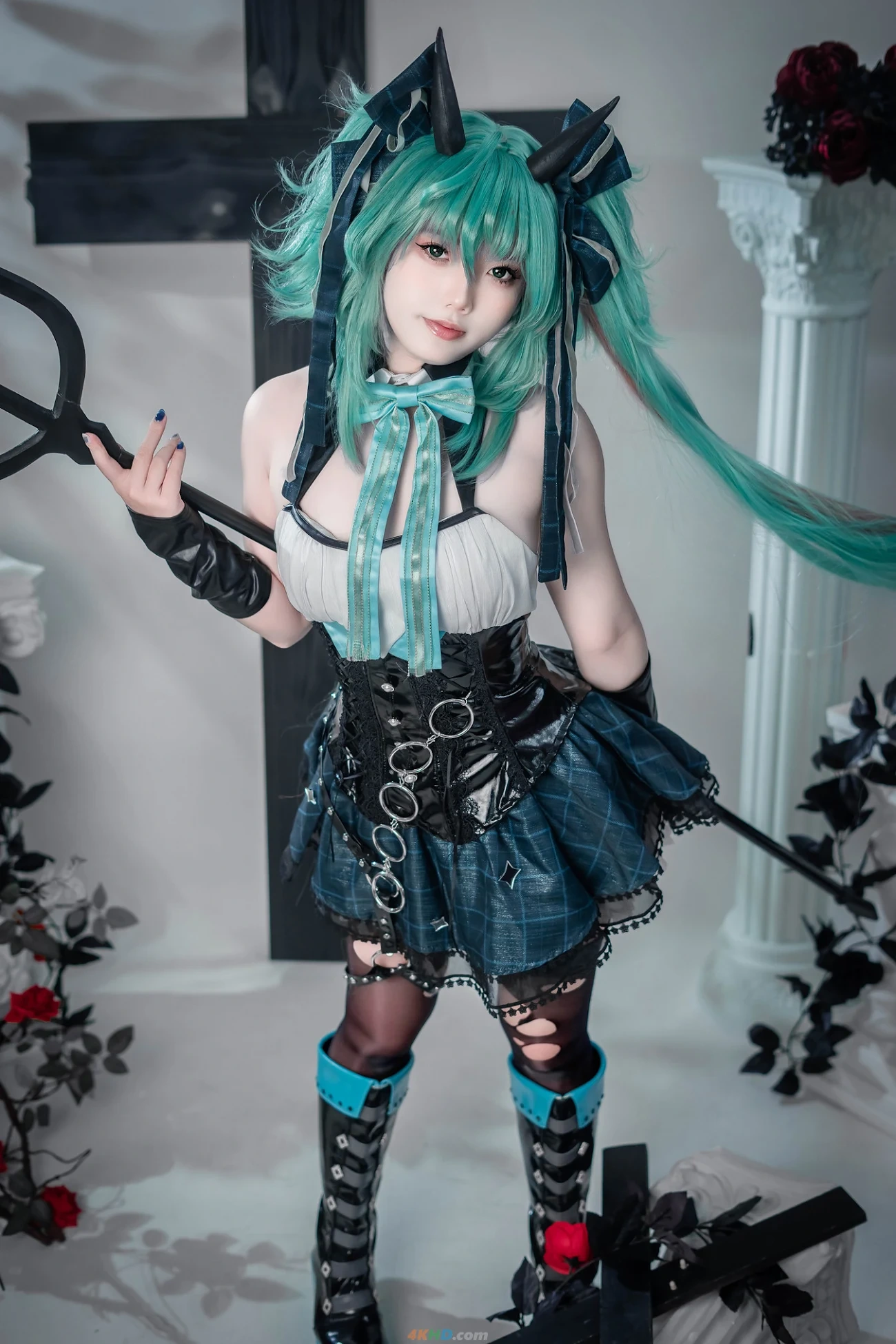 Messie Huang Miku Halloween — photo 11