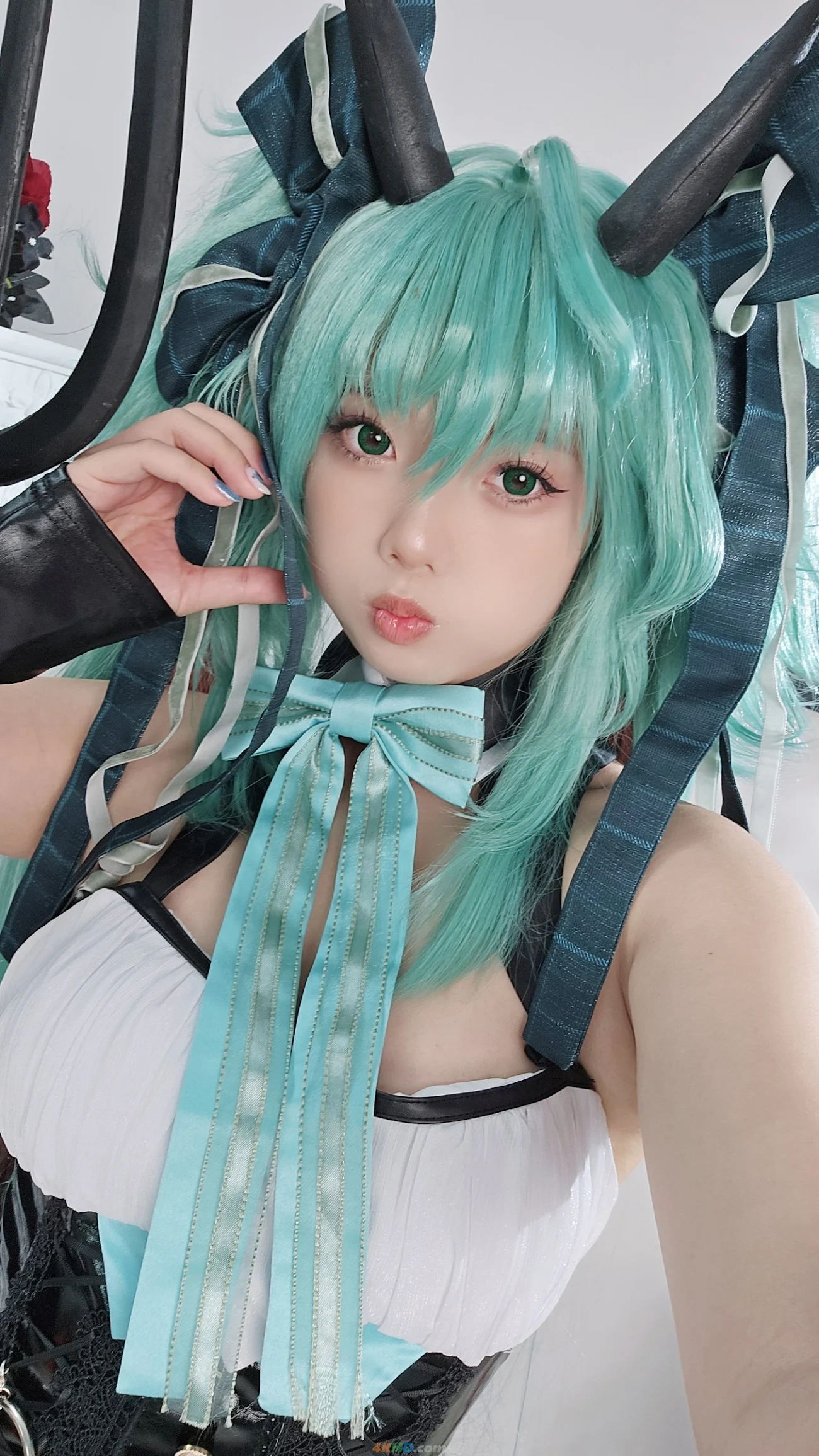 Messie Huang Miku Halloween — photo 27