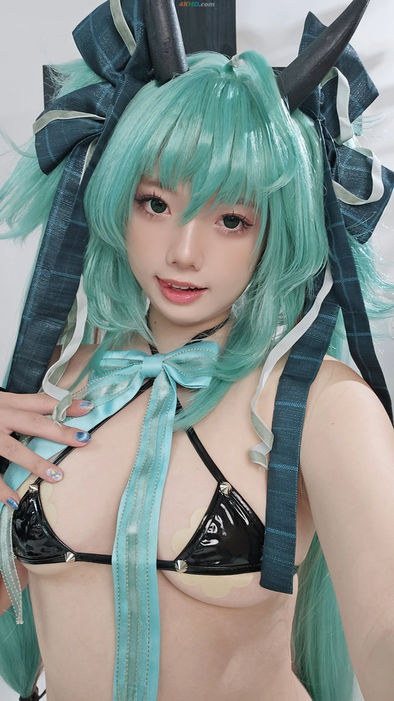 Messie Huang Miku Halloween — photo 70